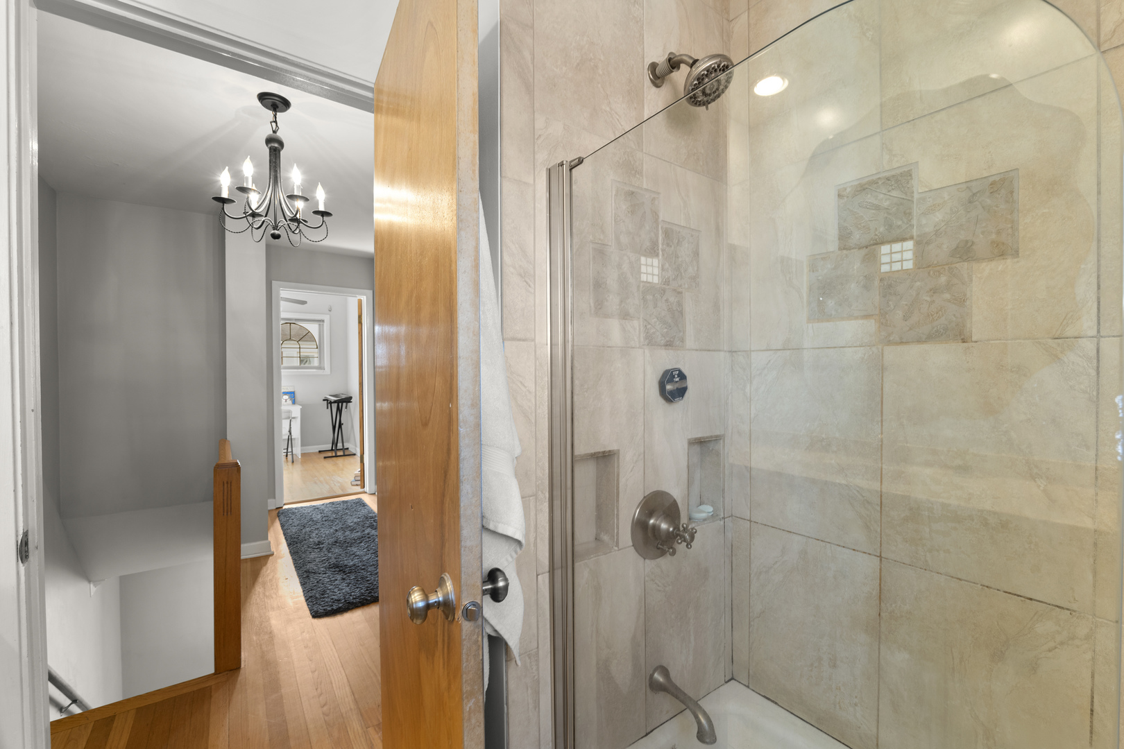 706 N Western Avenue Unit: B