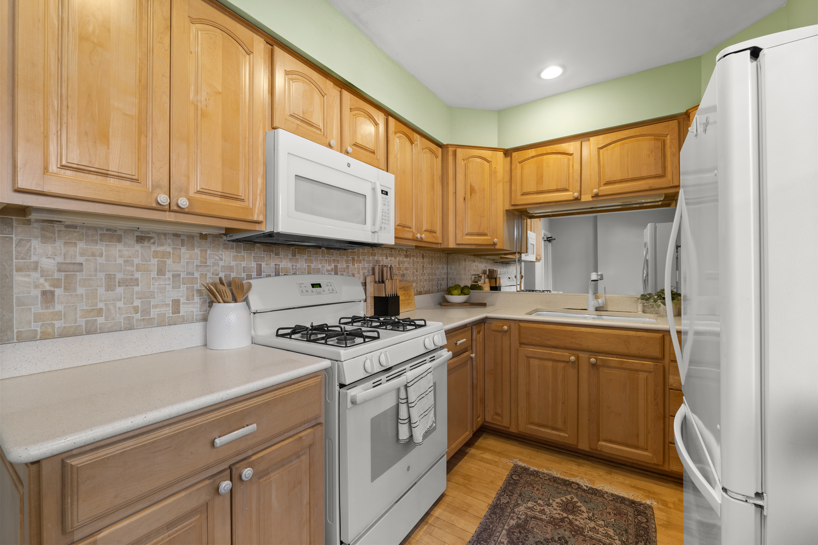 706 N Western Avenue Unit: B