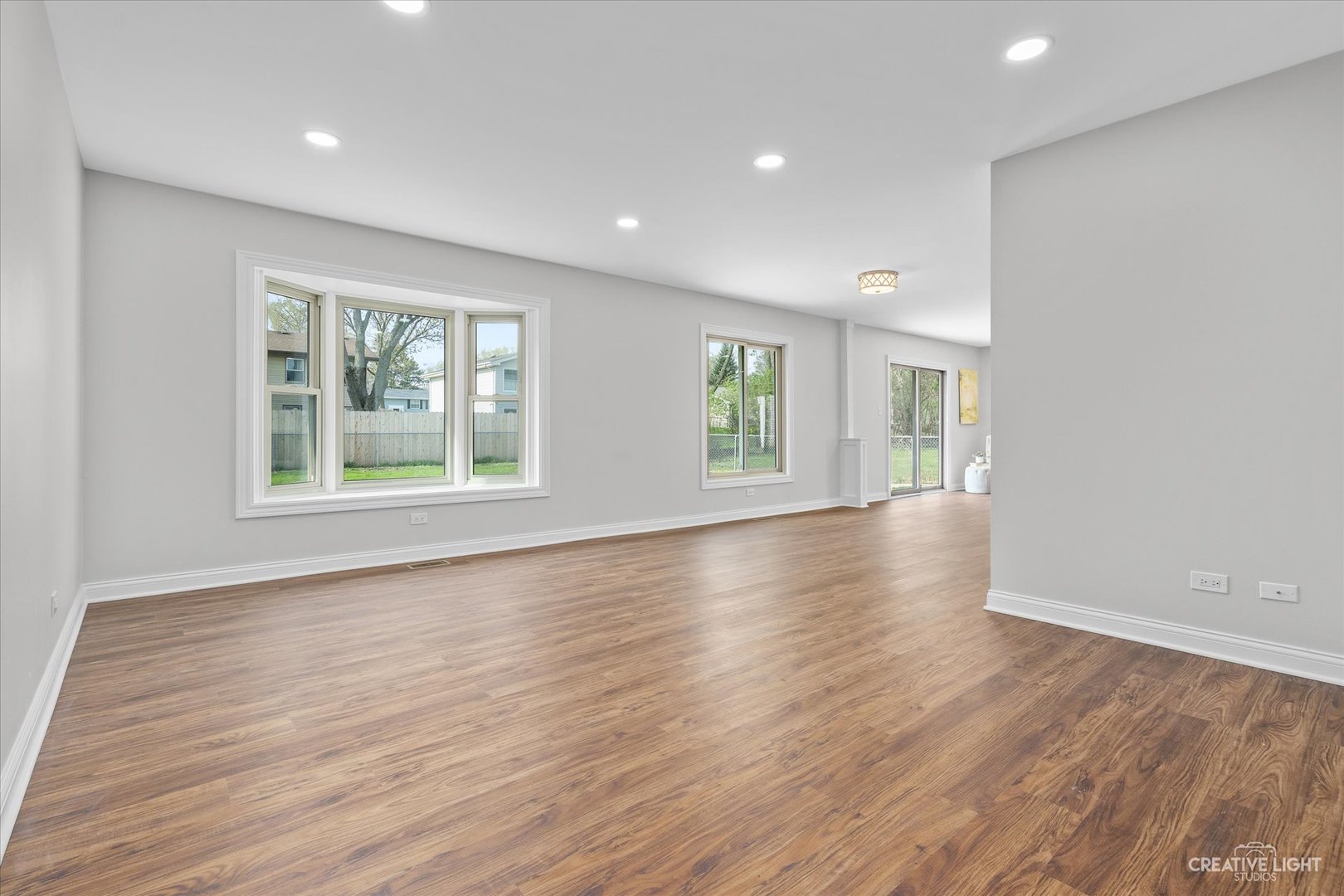 21W573 Huntington Road