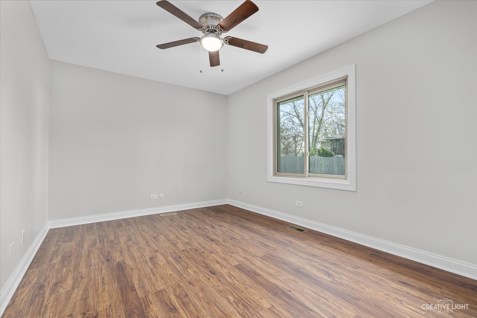 21W573 Huntington Road