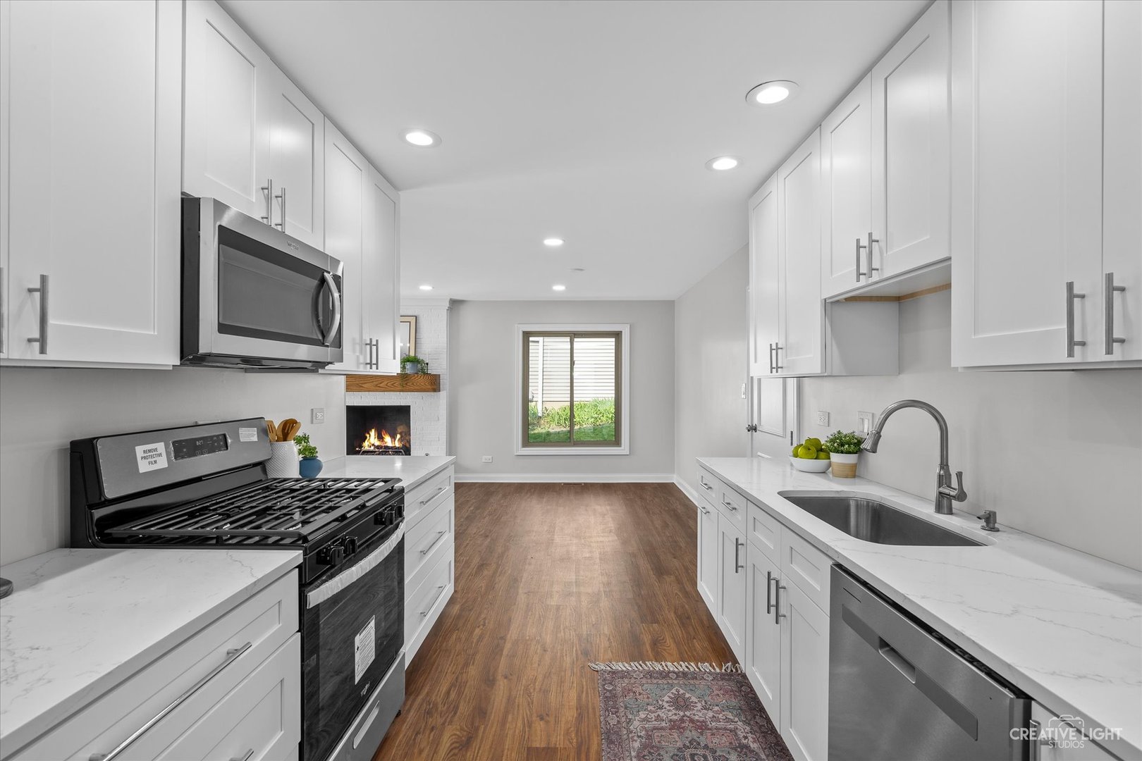 21W573 Huntington Road