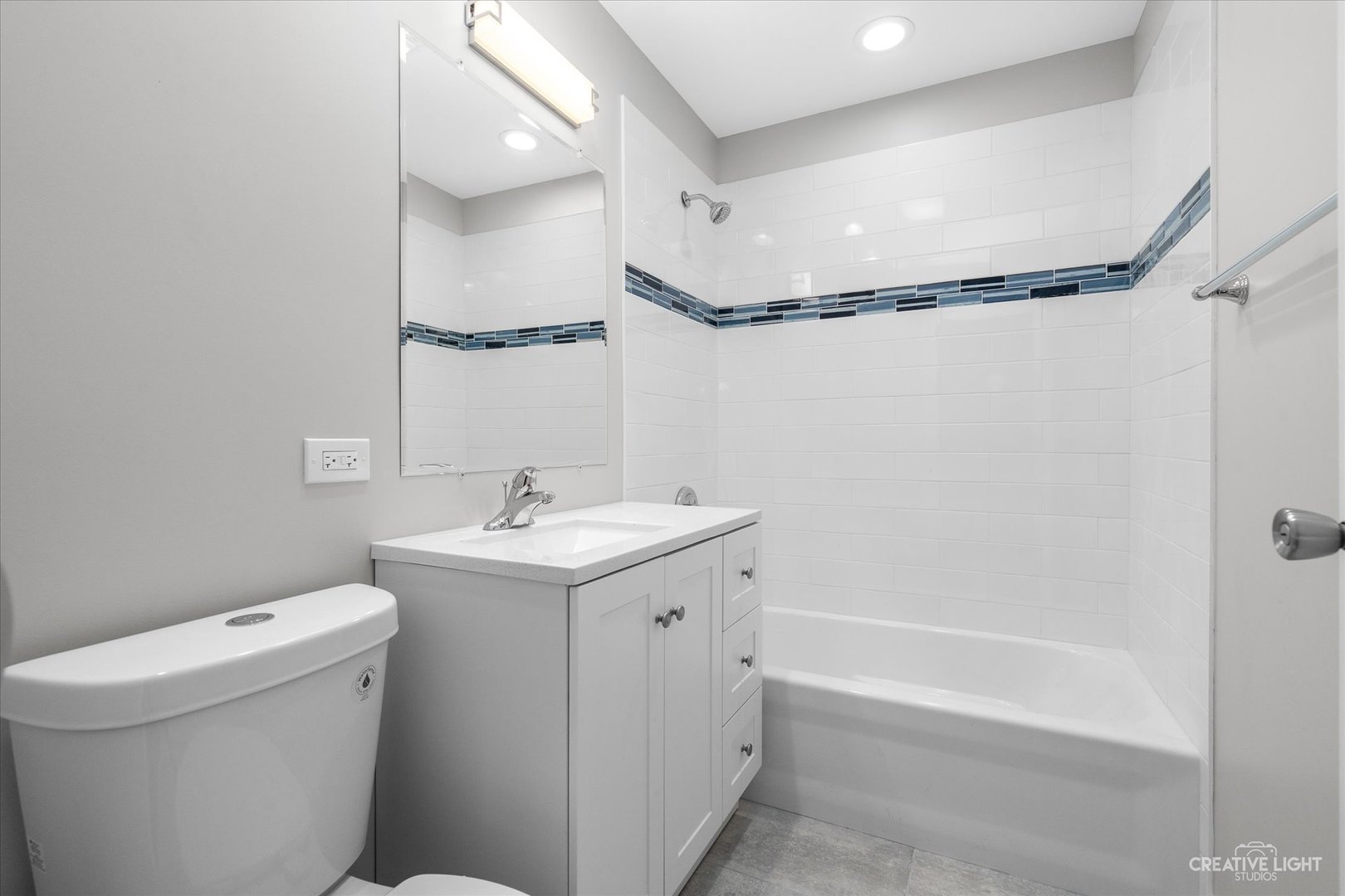 21W573 Huntington Road