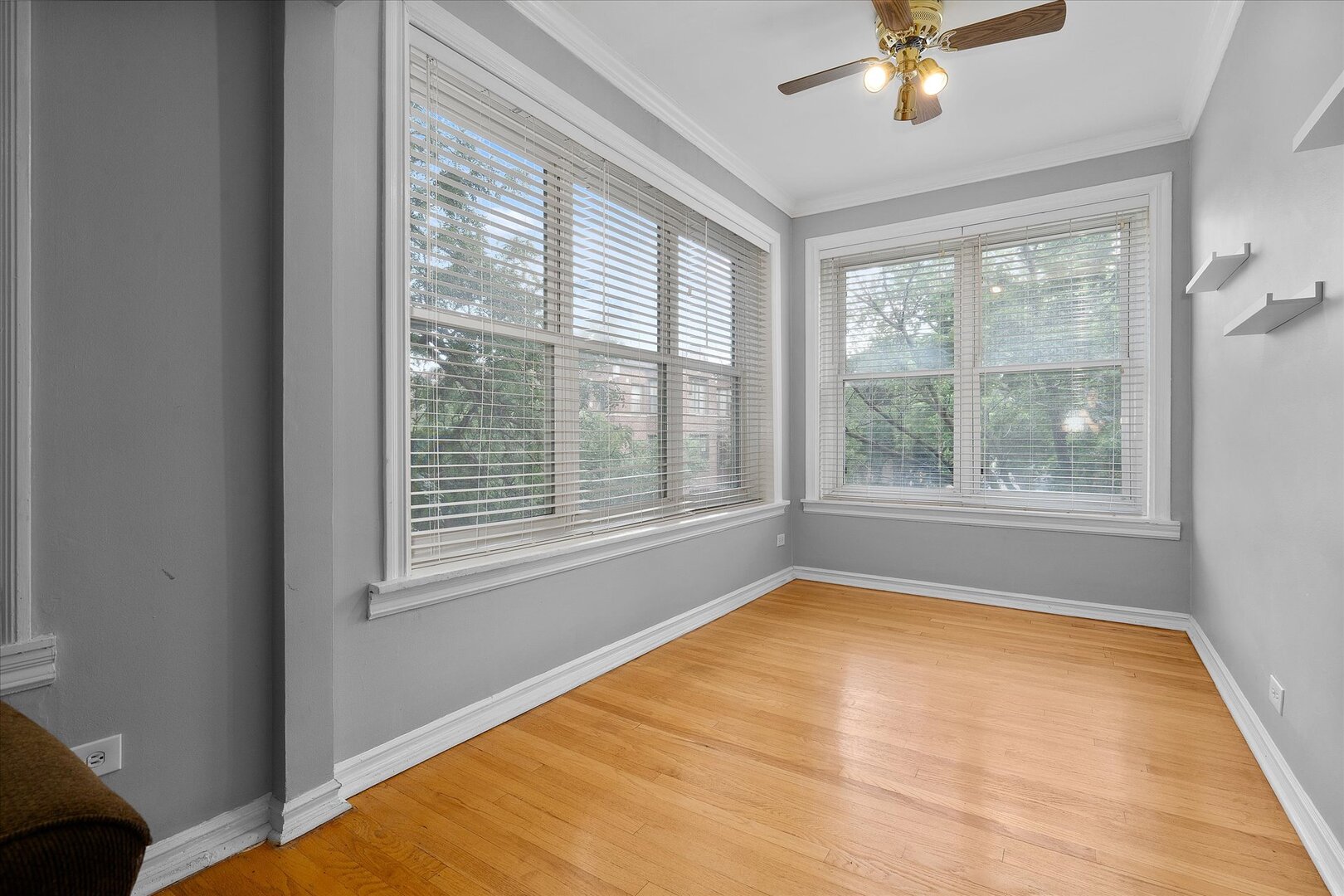 5000 N Glenwood Avenue Unit: 2
