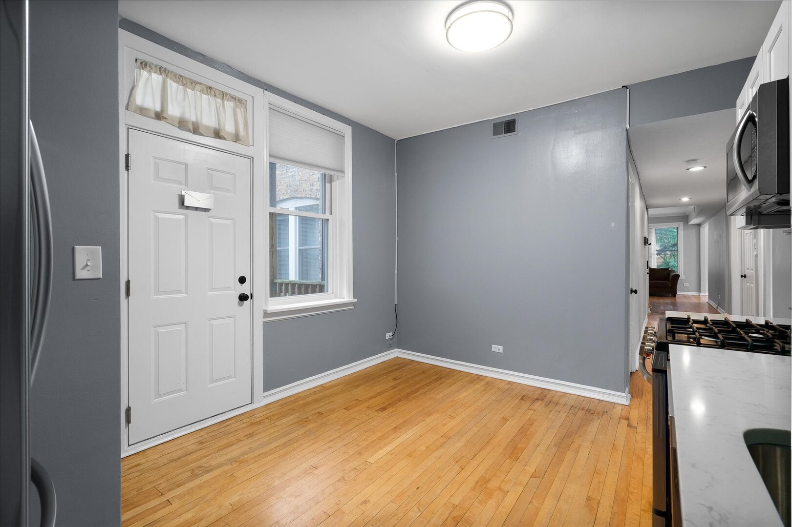 5000 N Glenwood Avenue Unit: 2