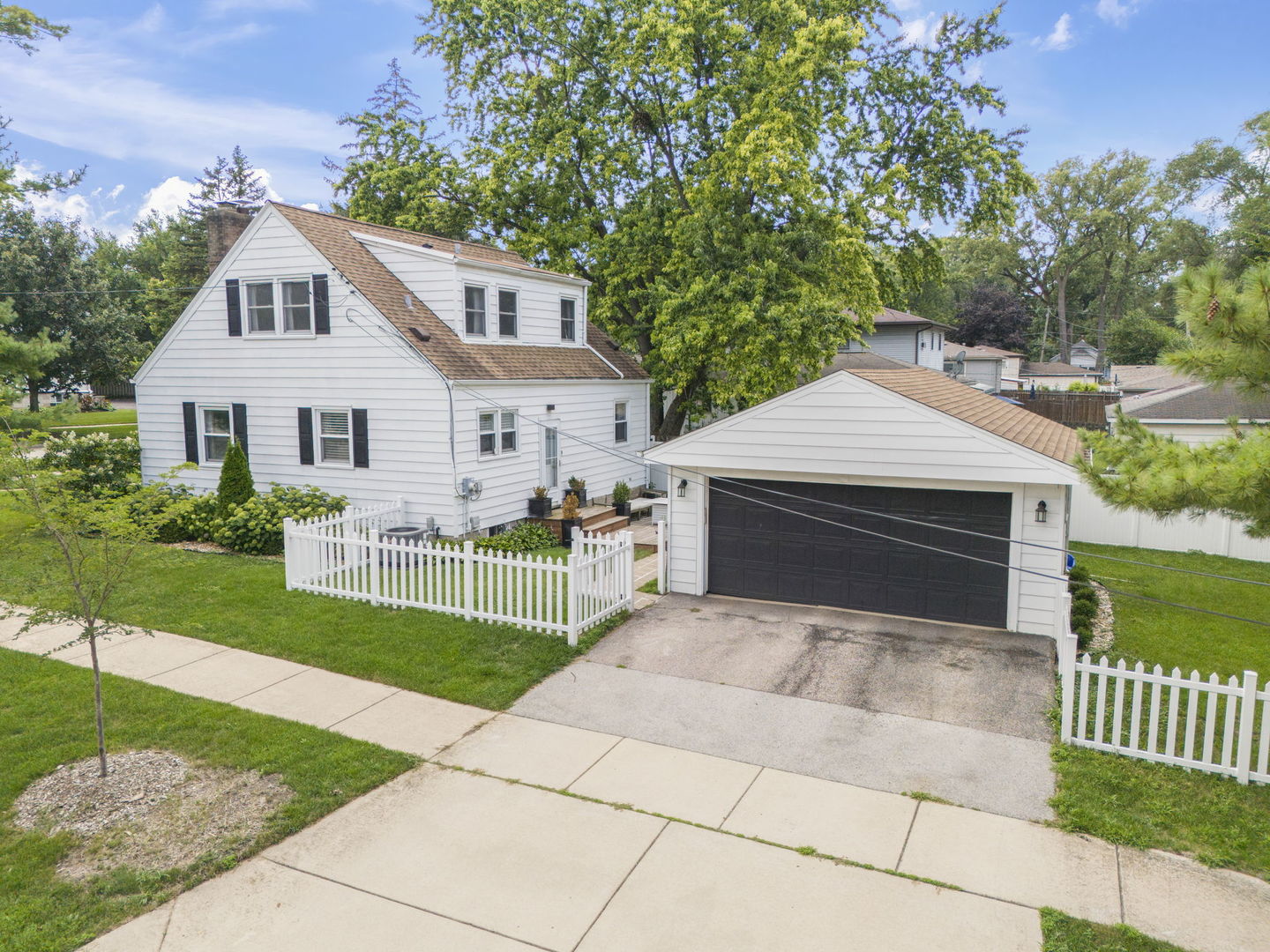 426 Elm Street