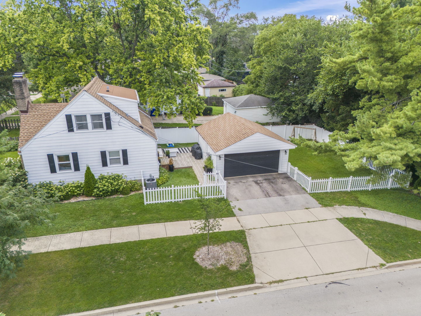 426 Elm Street