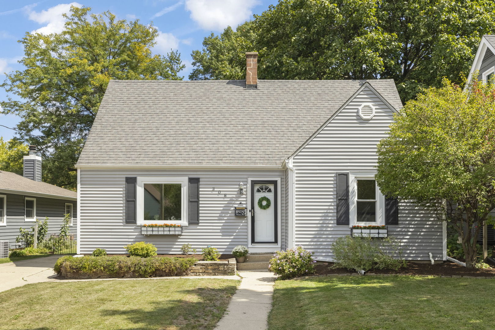 308 S 12th Avenue