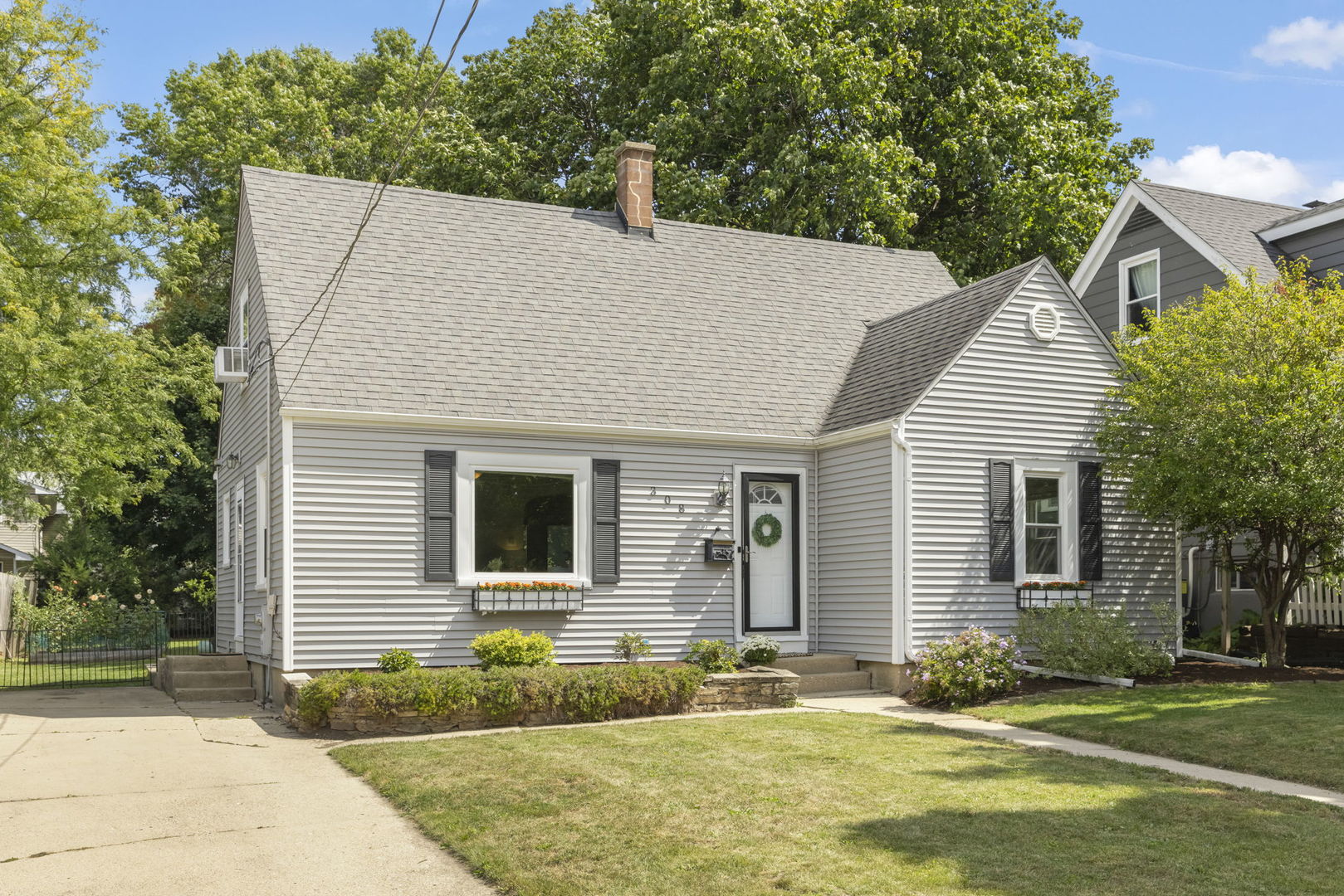 308 S 12th Avenue