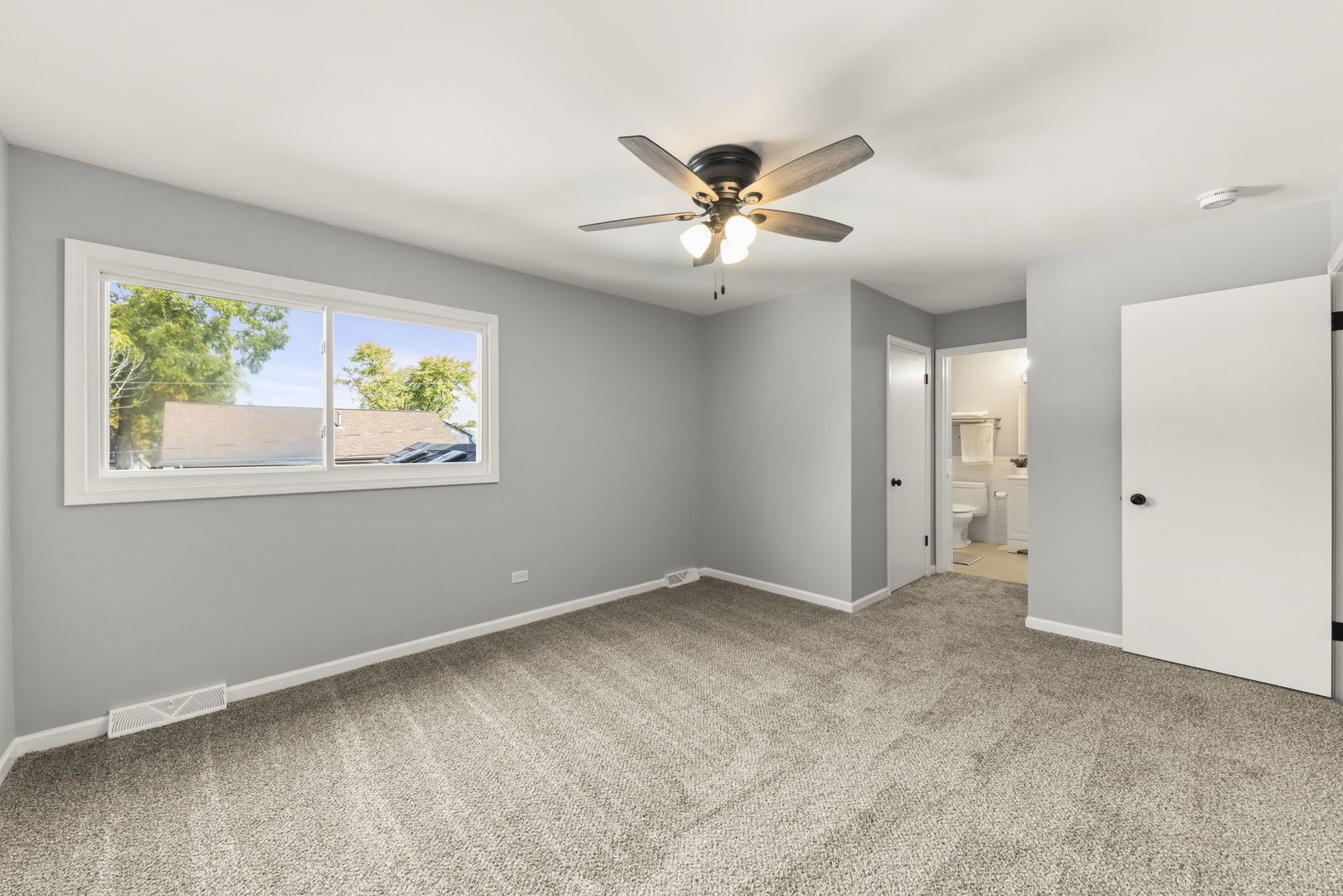 152 W Montana Avenue