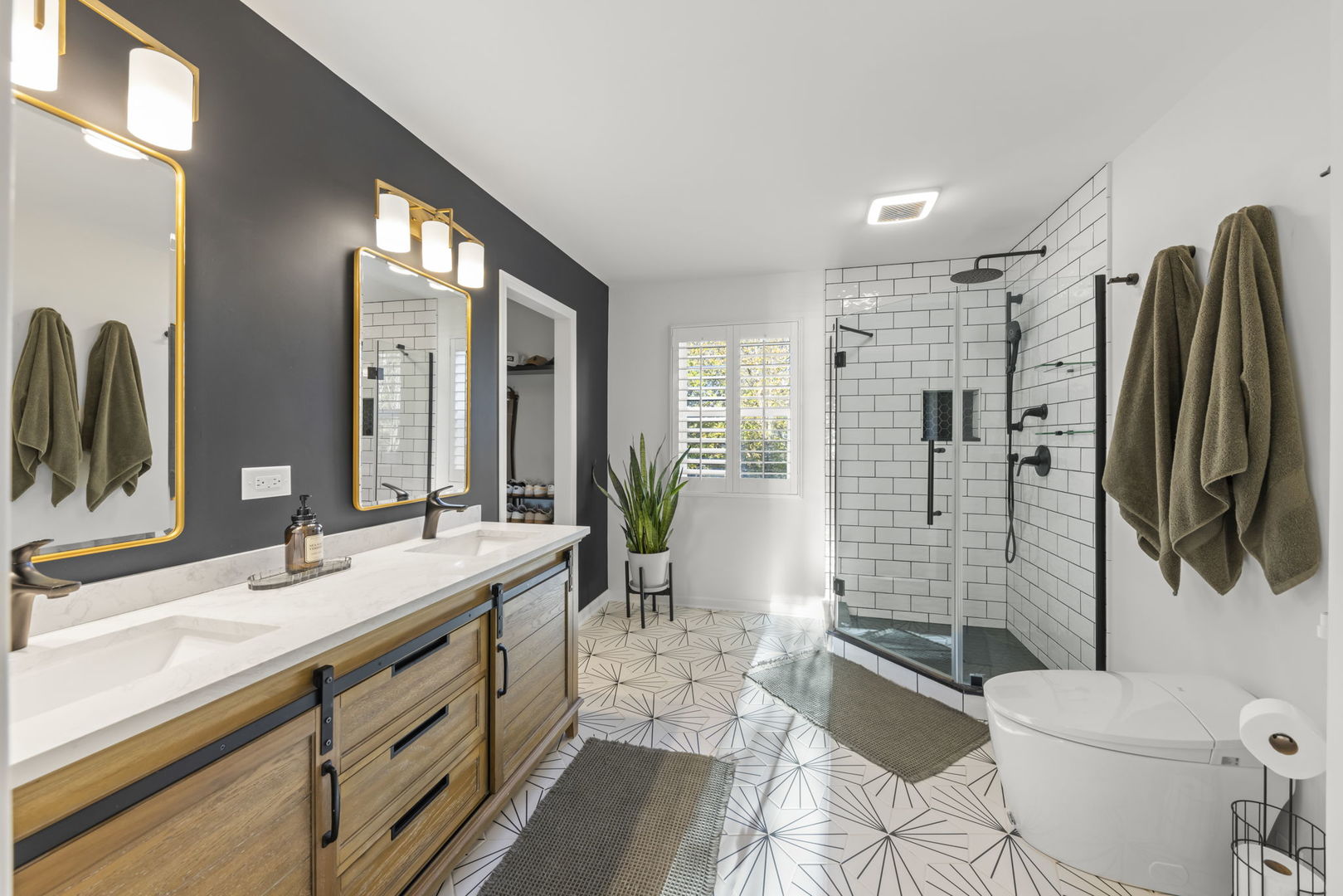 12961 GREENFIELD Drive