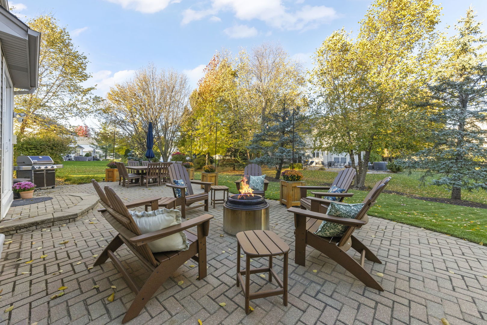 12961 GREENFIELD Drive