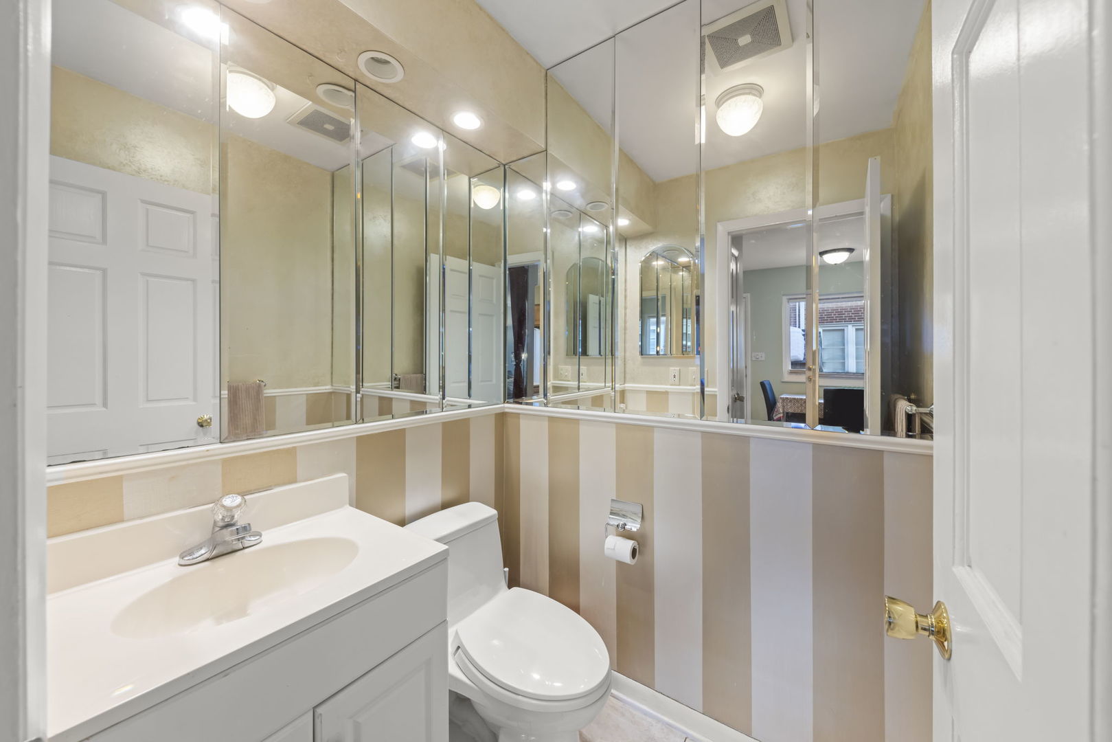 706 N Western Avenue Unit: B