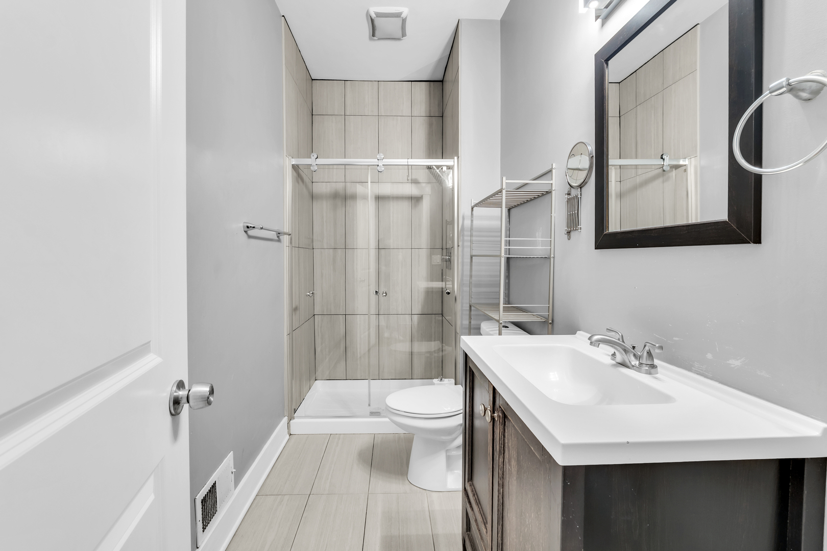 3208 W Wabansia Avenue