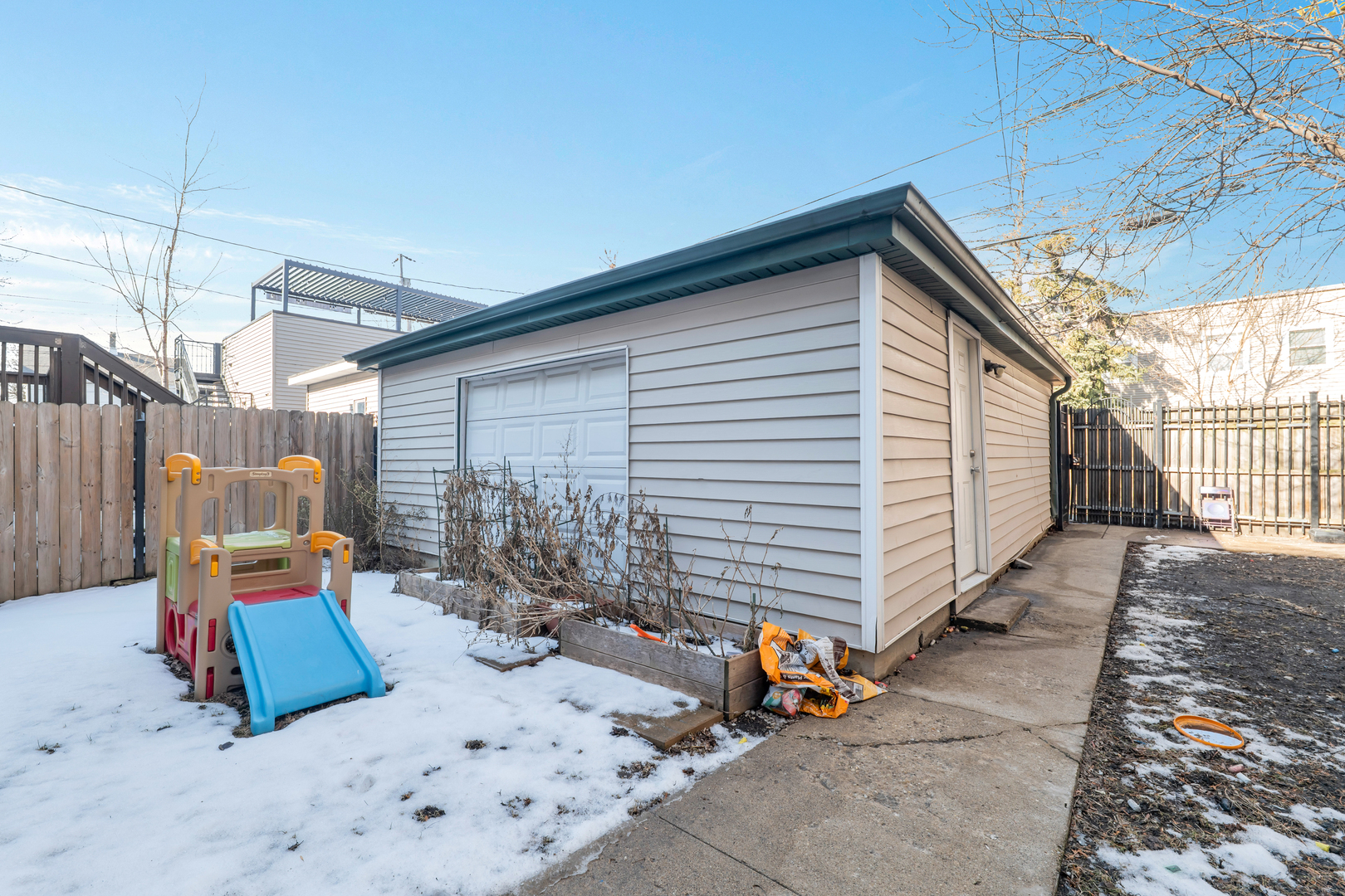 3208 W Wabansia Avenue