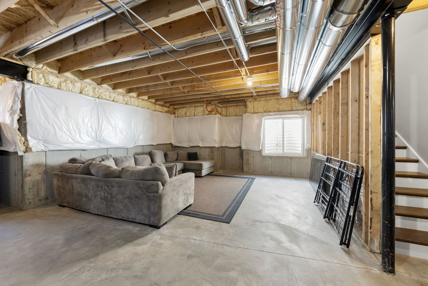 104 W Jefferson Avenue