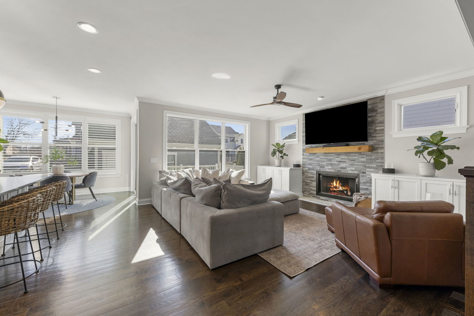 104 W Jefferson Avenue