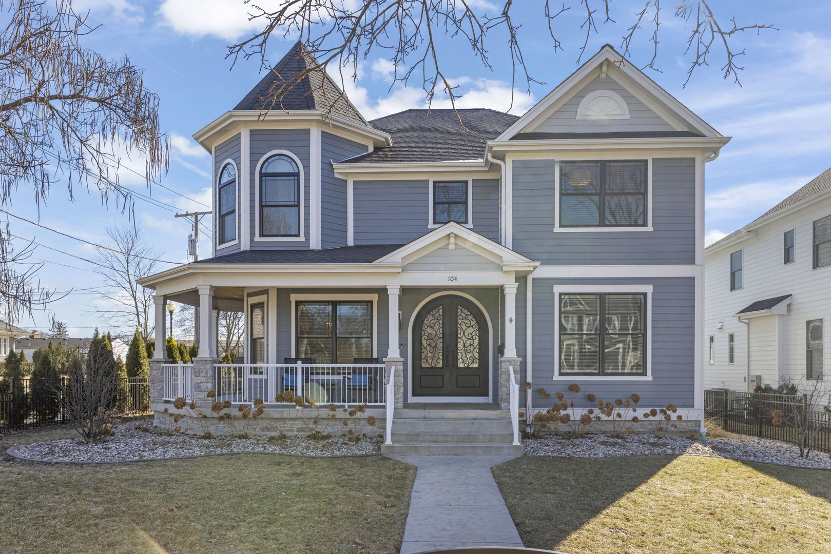 104 W Jefferson Avenue