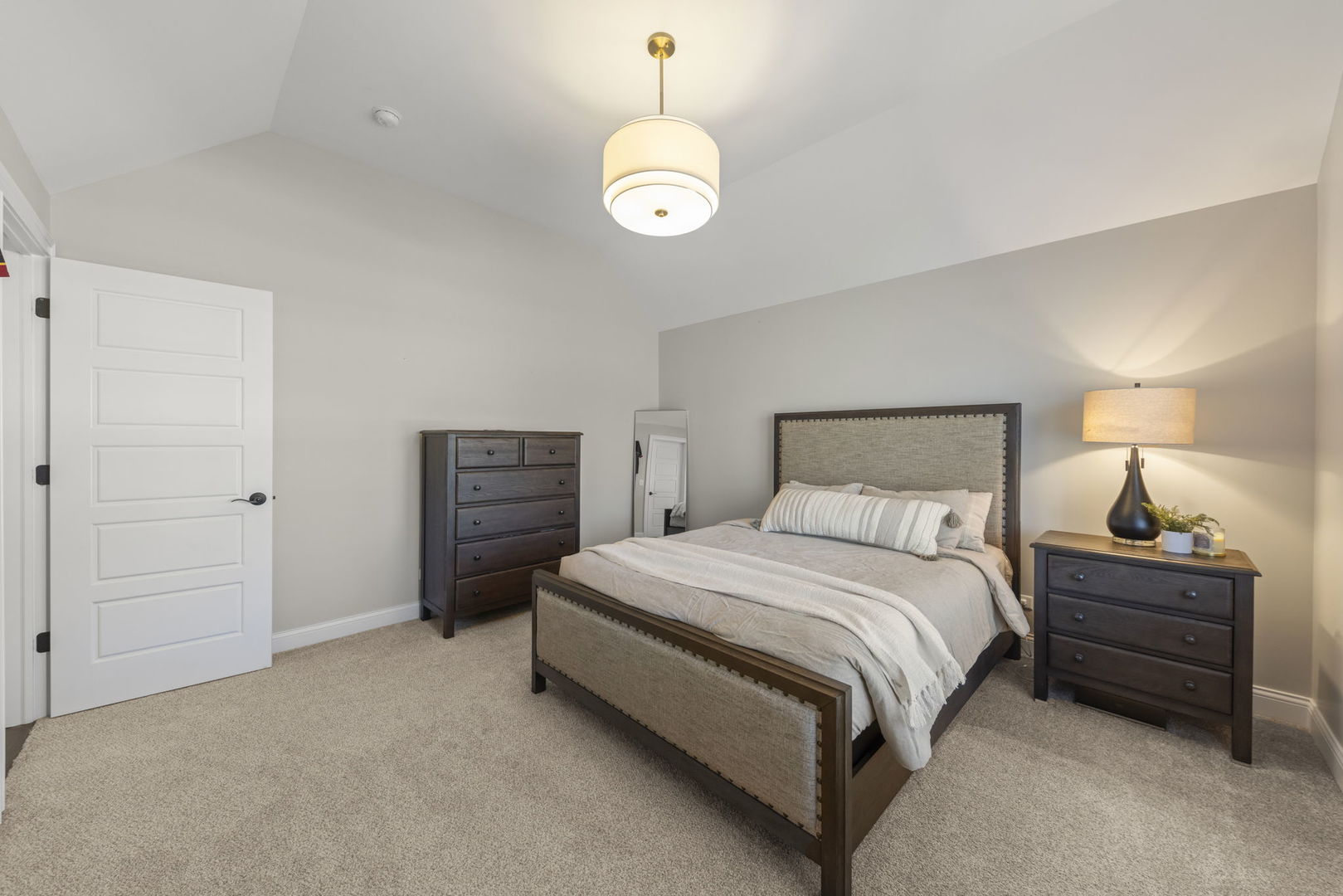 104 W Jefferson Avenue