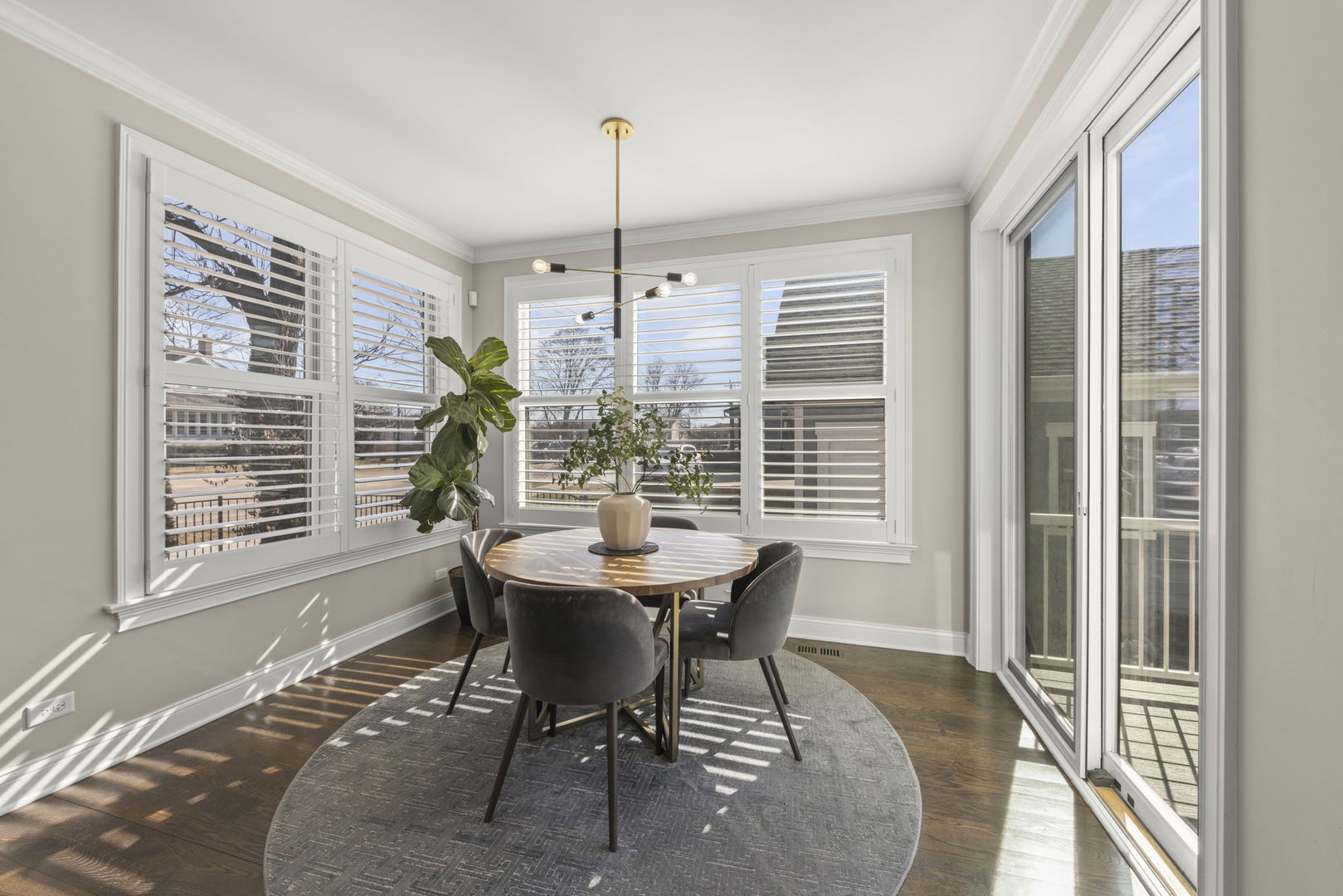 104 W Jefferson Avenue