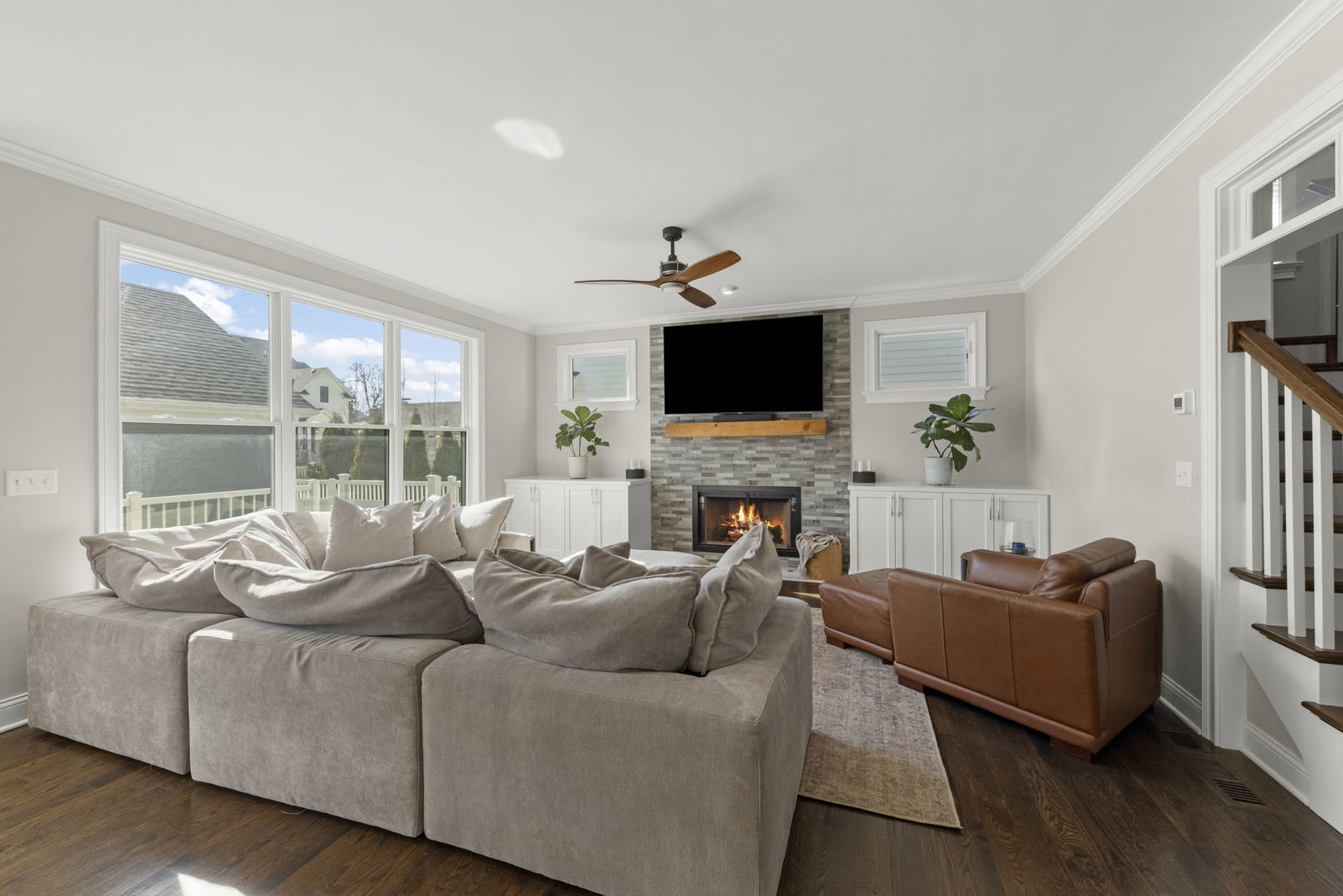 104 W Jefferson Avenue