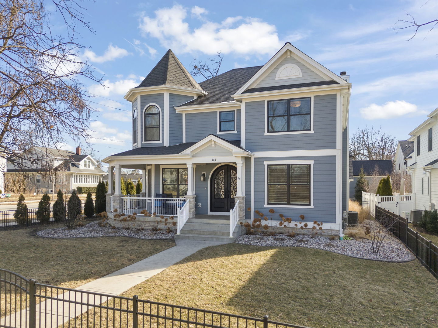 104 W Jefferson Avenue