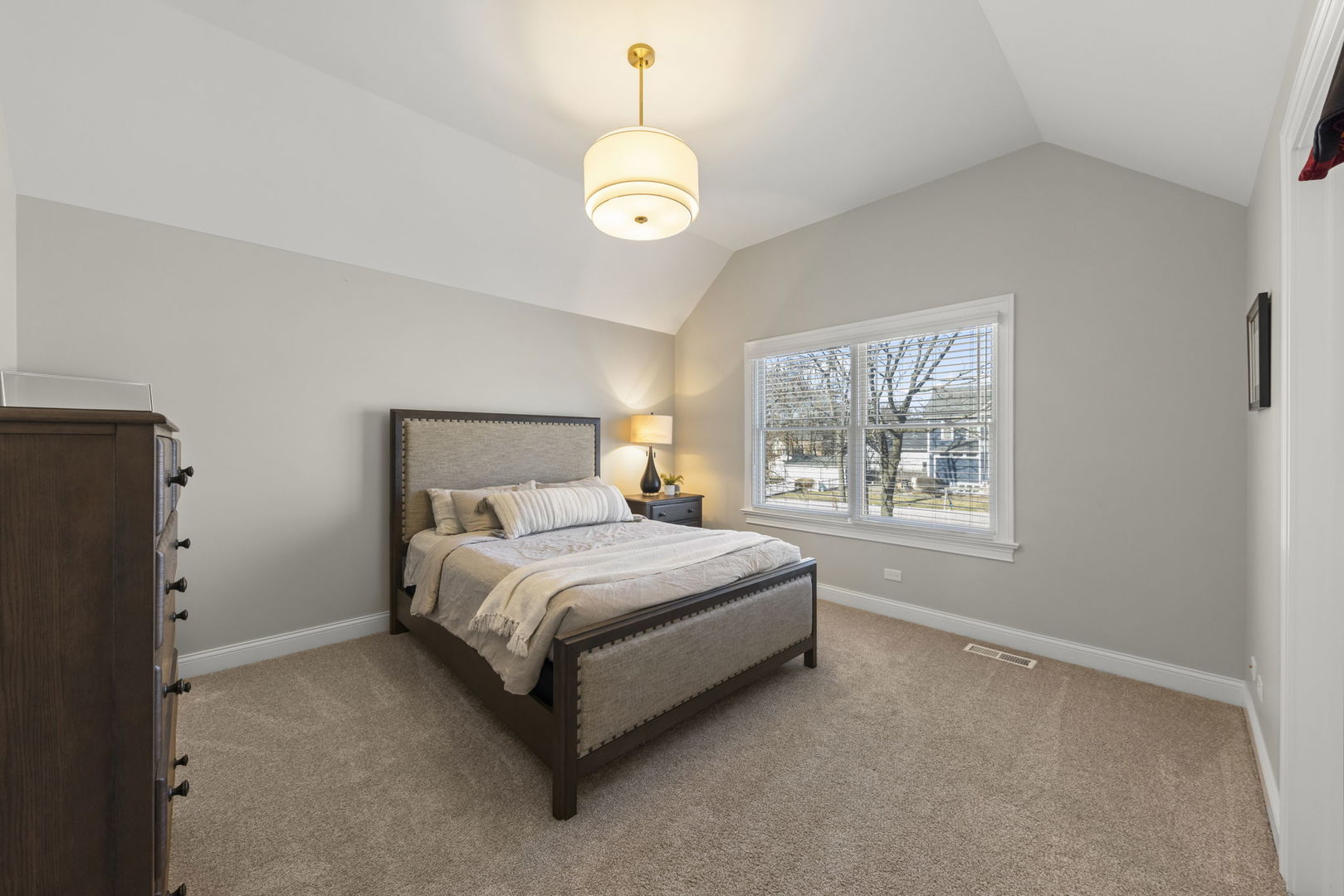 104 W Jefferson Avenue