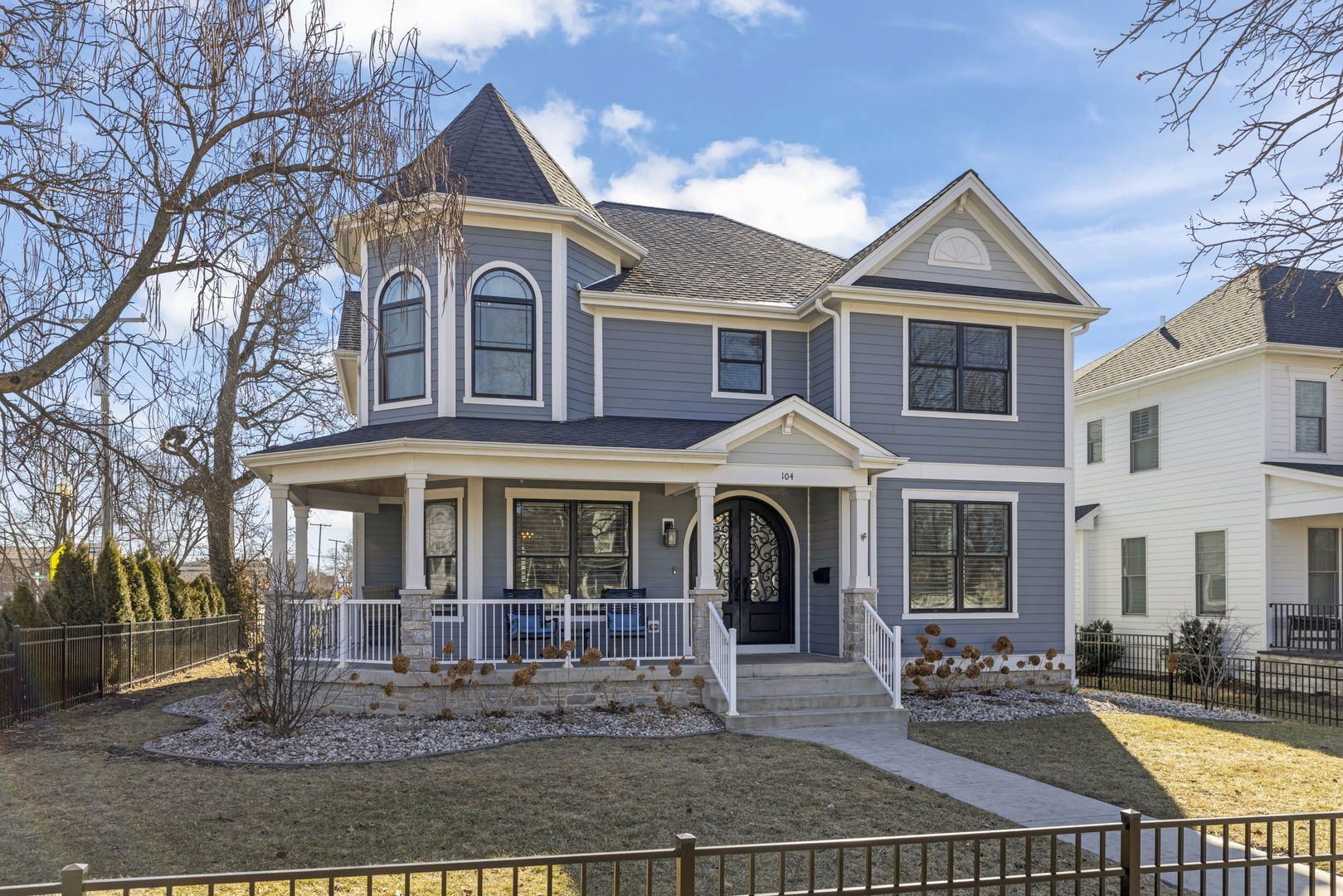 104 W Jefferson Avenue