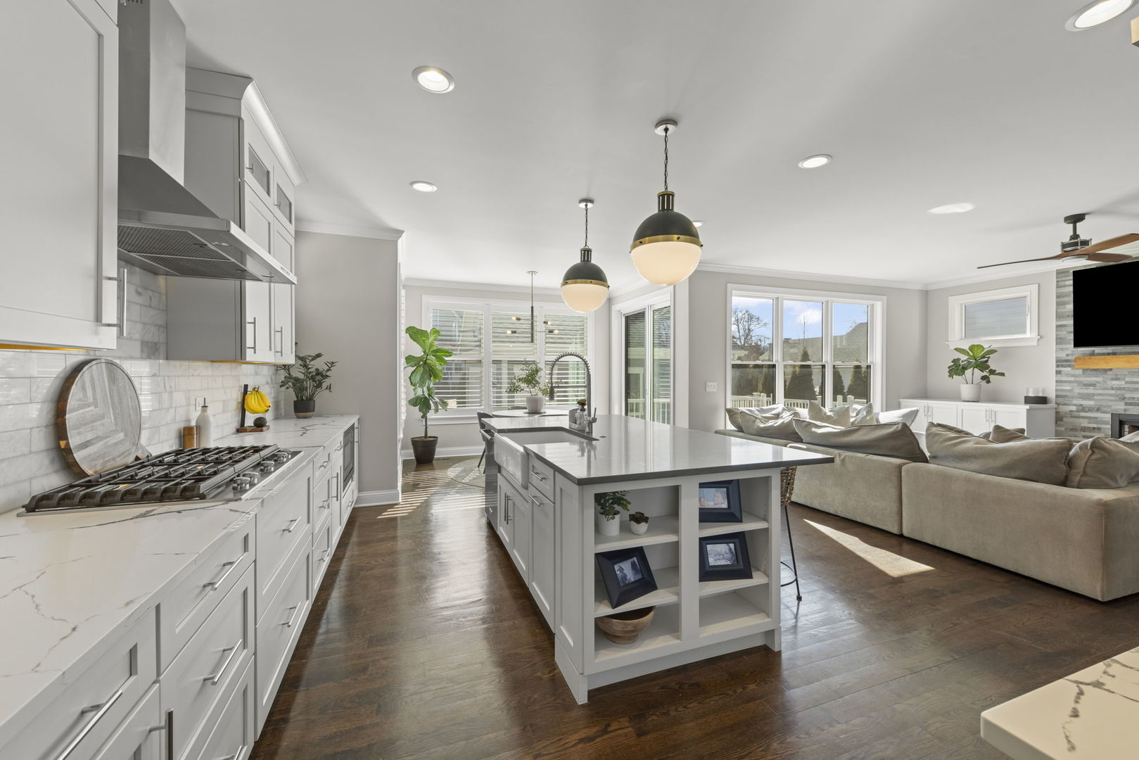 104 W Jefferson Avenue