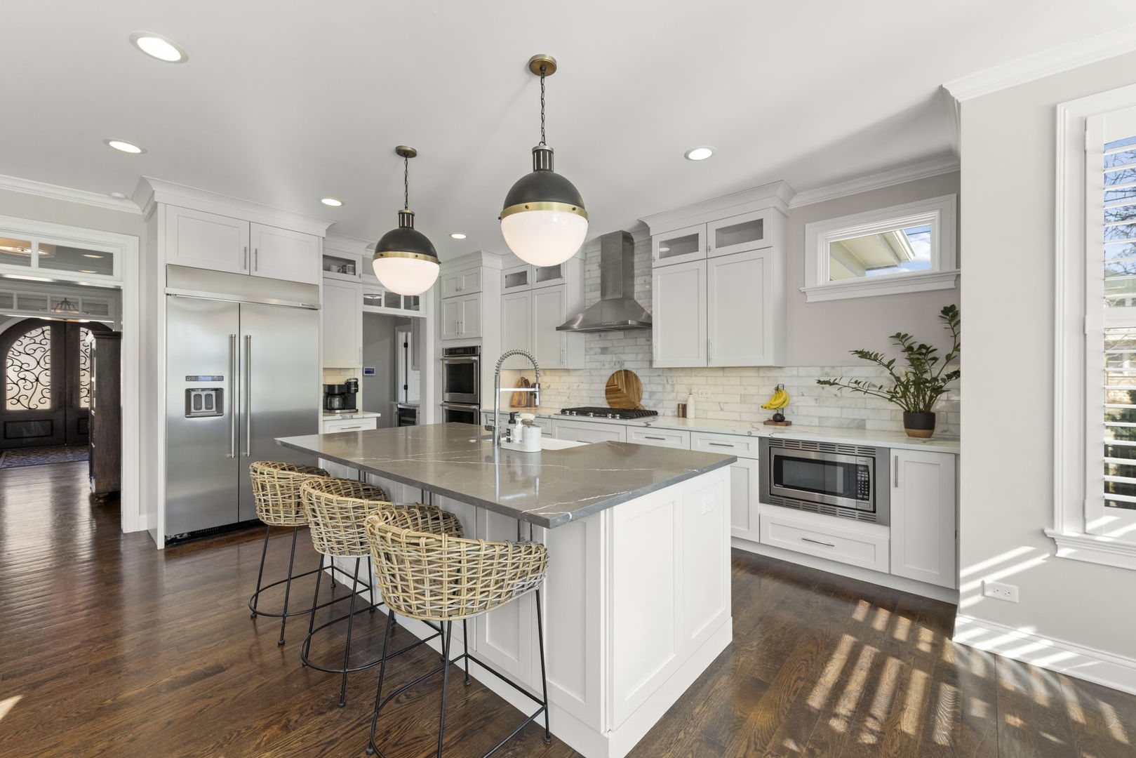 104 W Jefferson Avenue