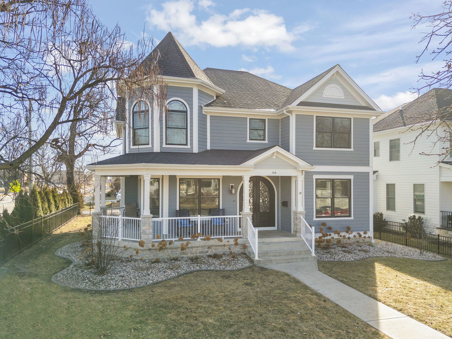 104 W Jefferson Avenue