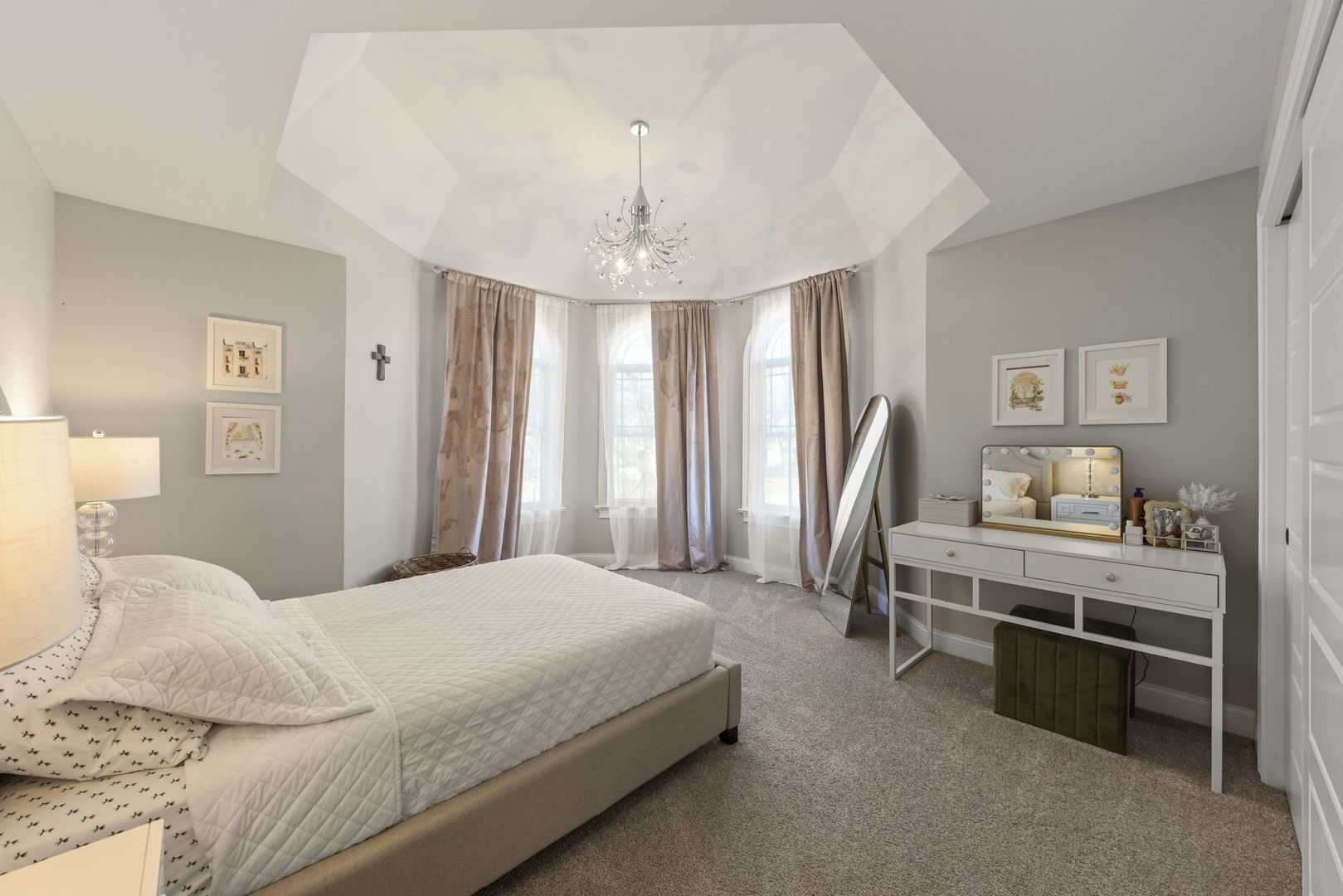 104 W Jefferson Avenue