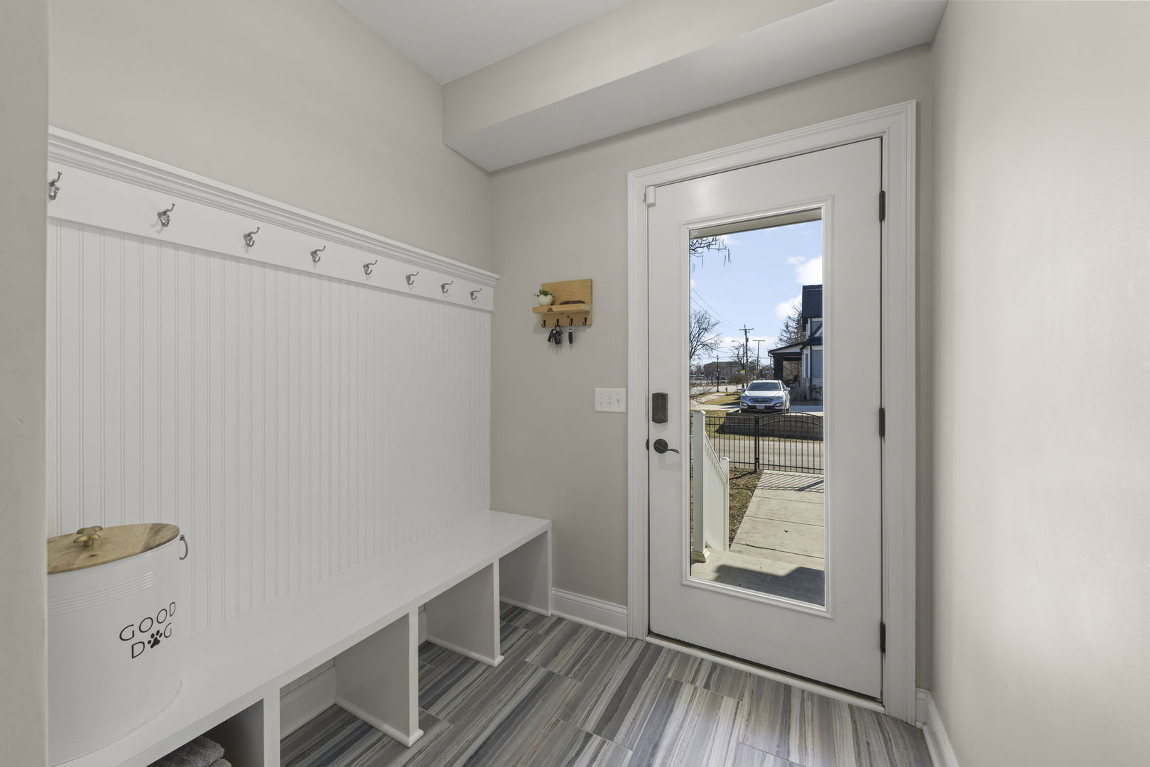 104 W Jefferson Avenue