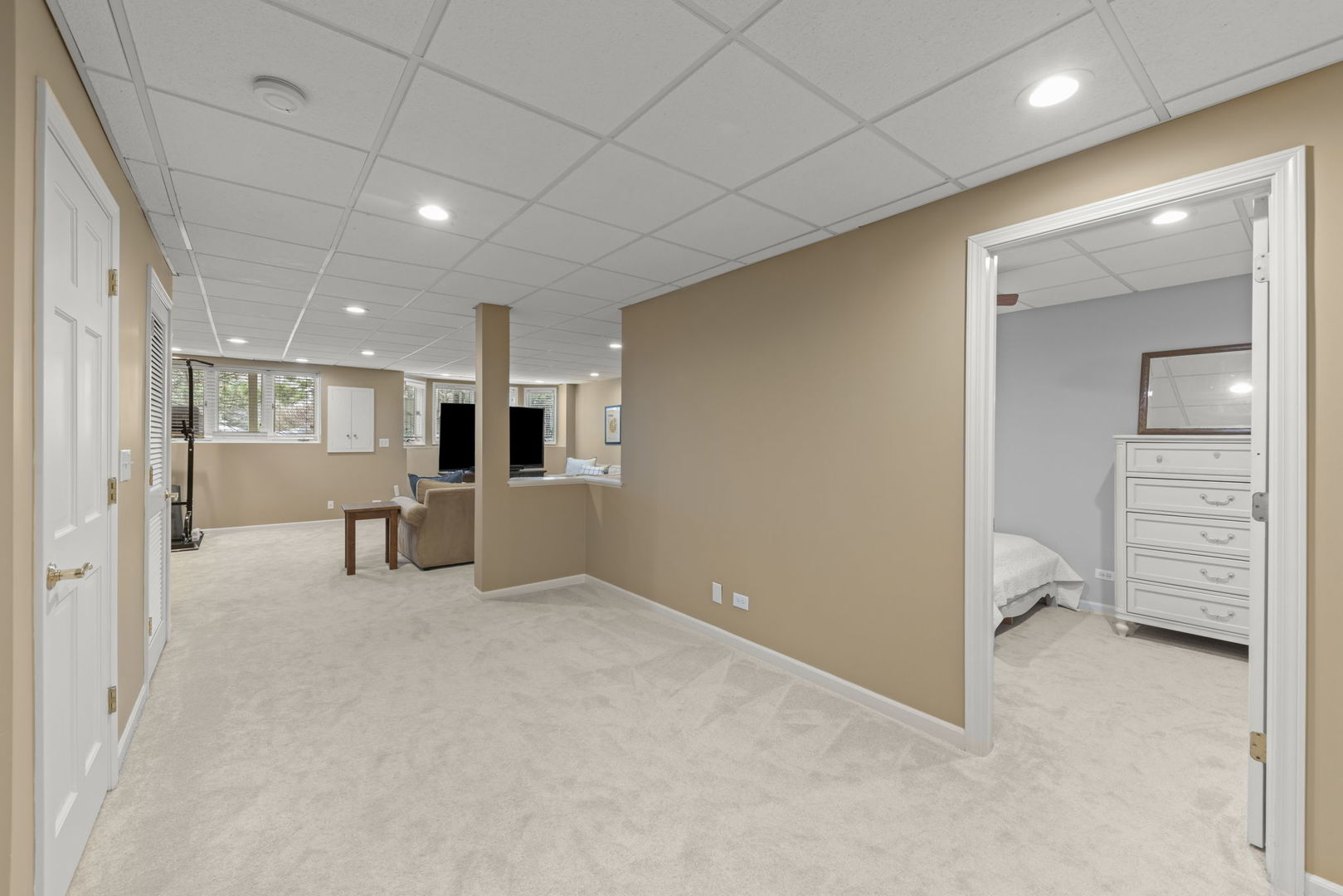 26W172 Klein Creek Drive