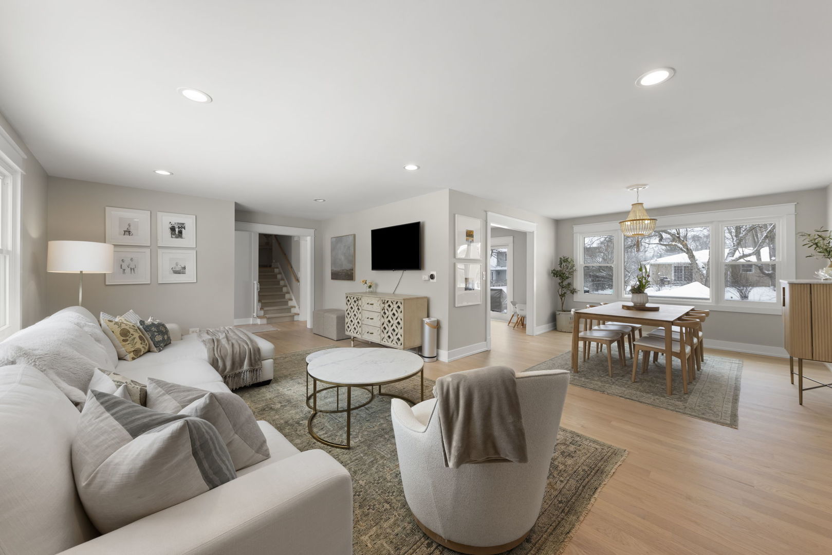 25W712 Chieftain Lane