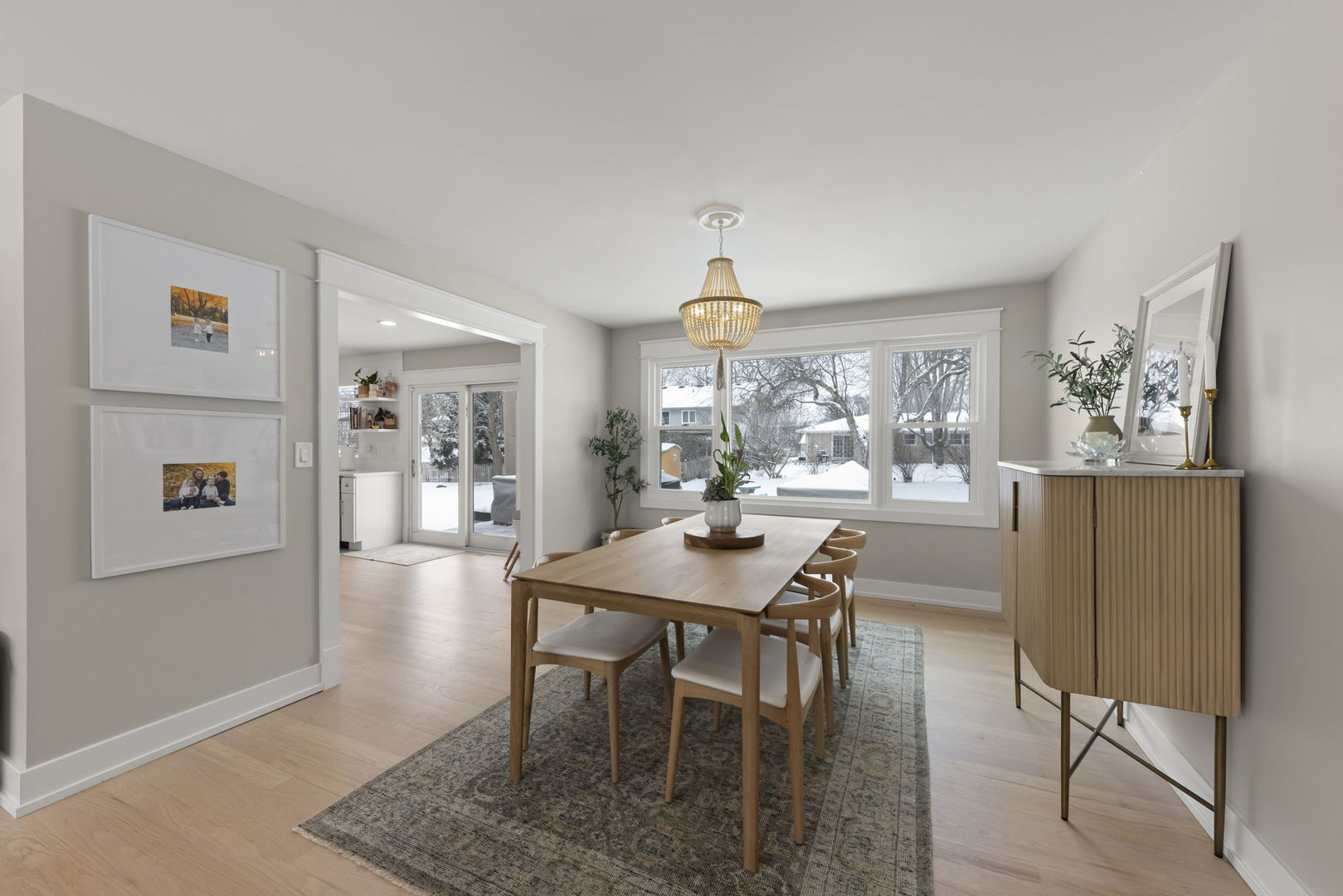 25W712 Chieftain Lane