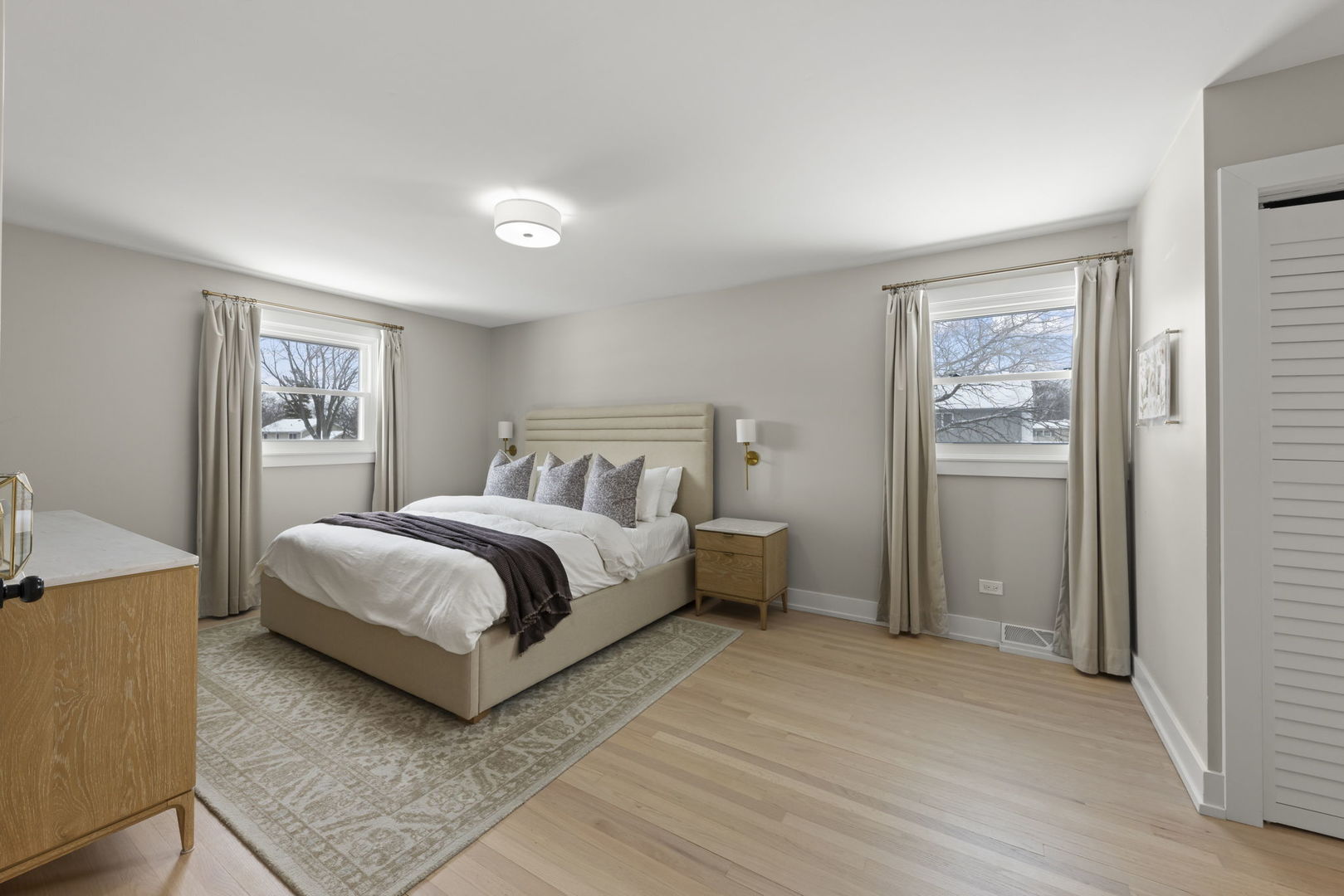 25W712 Chieftain Lane