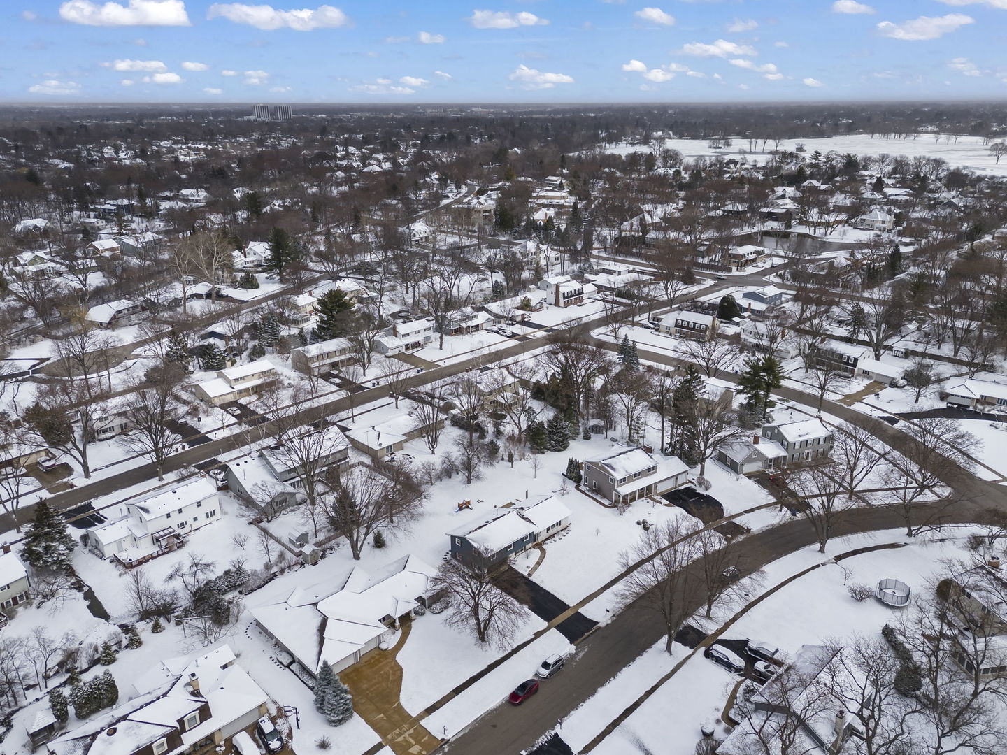 25W712 Chieftain Lane