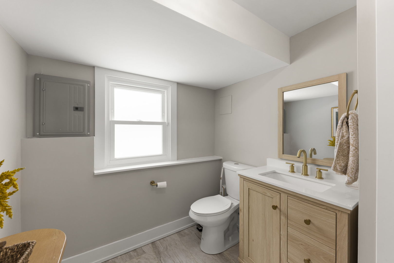 25W712 Chieftain Lane