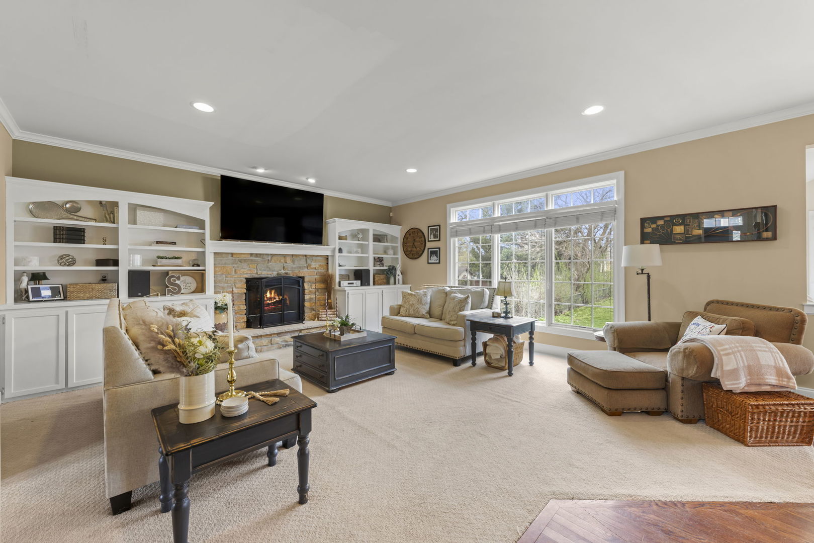 1N003 Richard Avenue