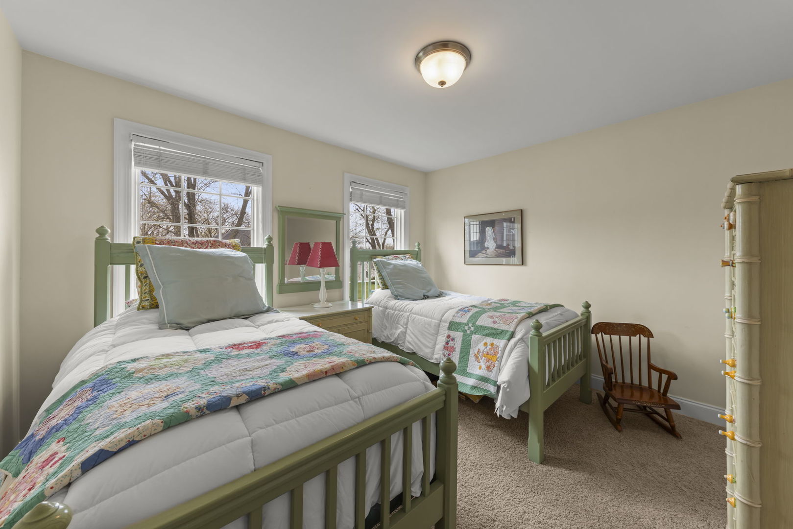 1N003 Richard Avenue