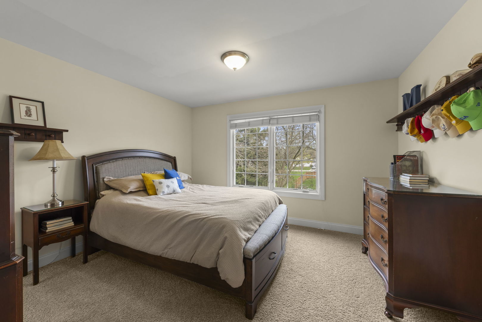 1N003 Richard Avenue