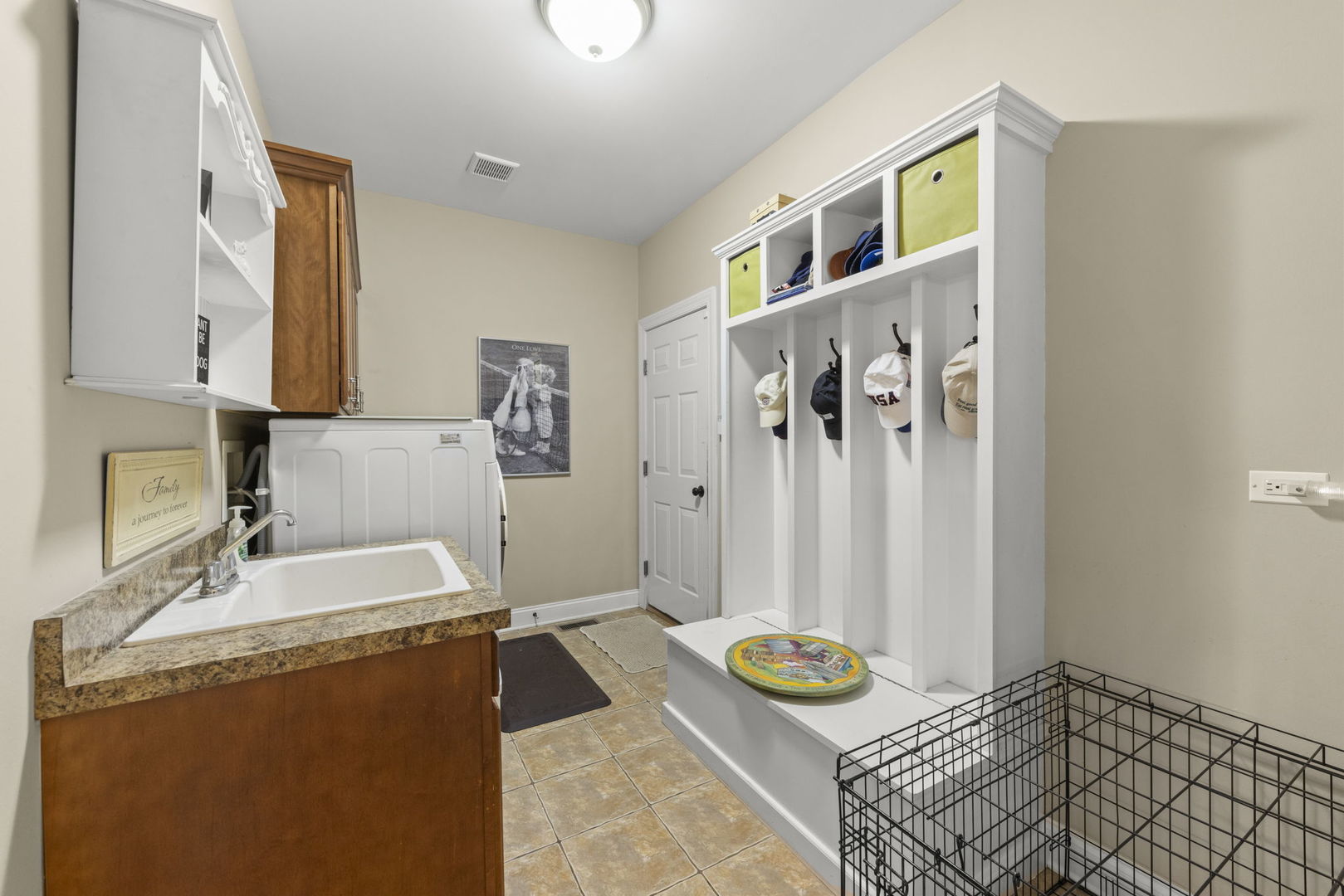 1N003 Richard Avenue