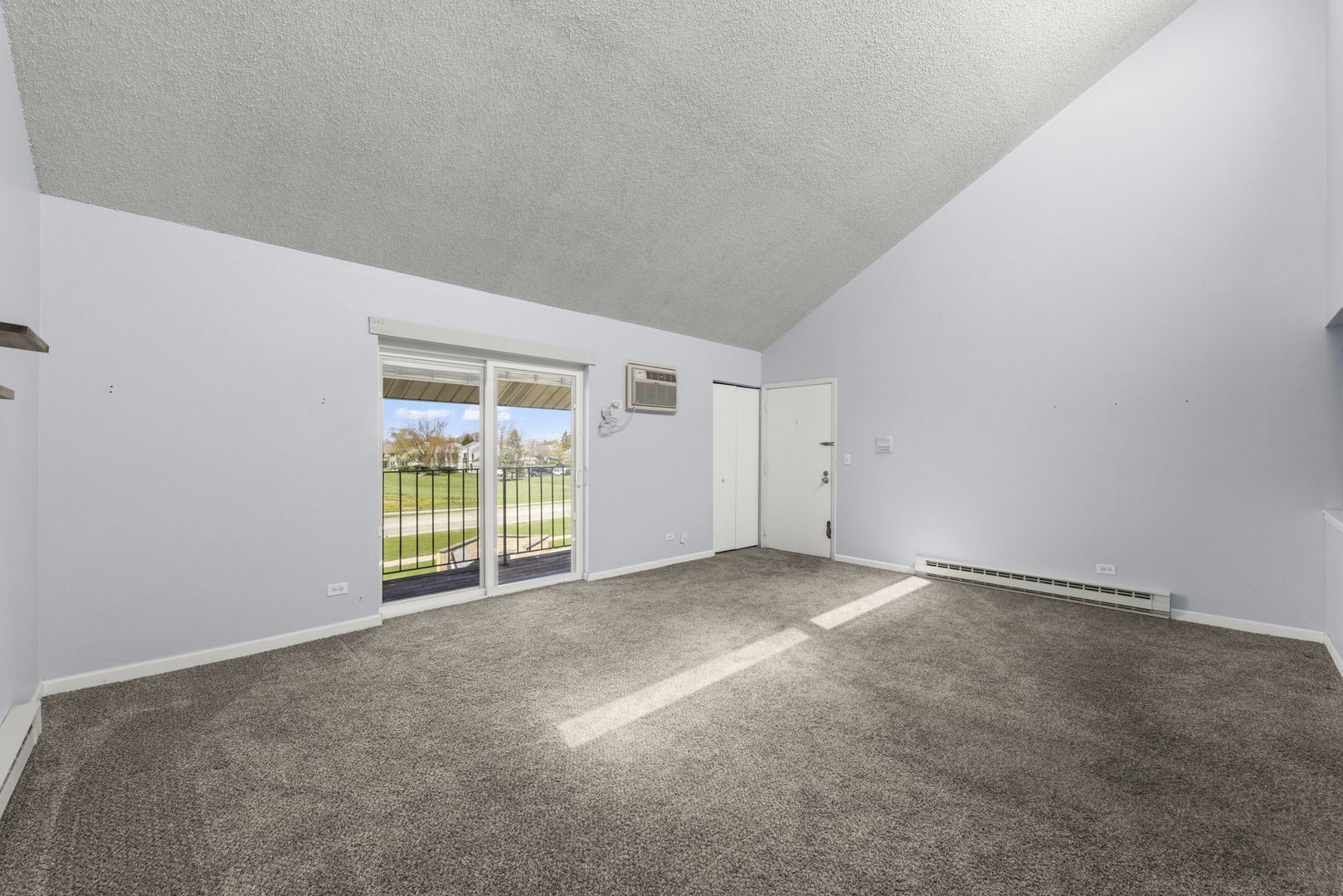 535 W Lies Road Unit: 6