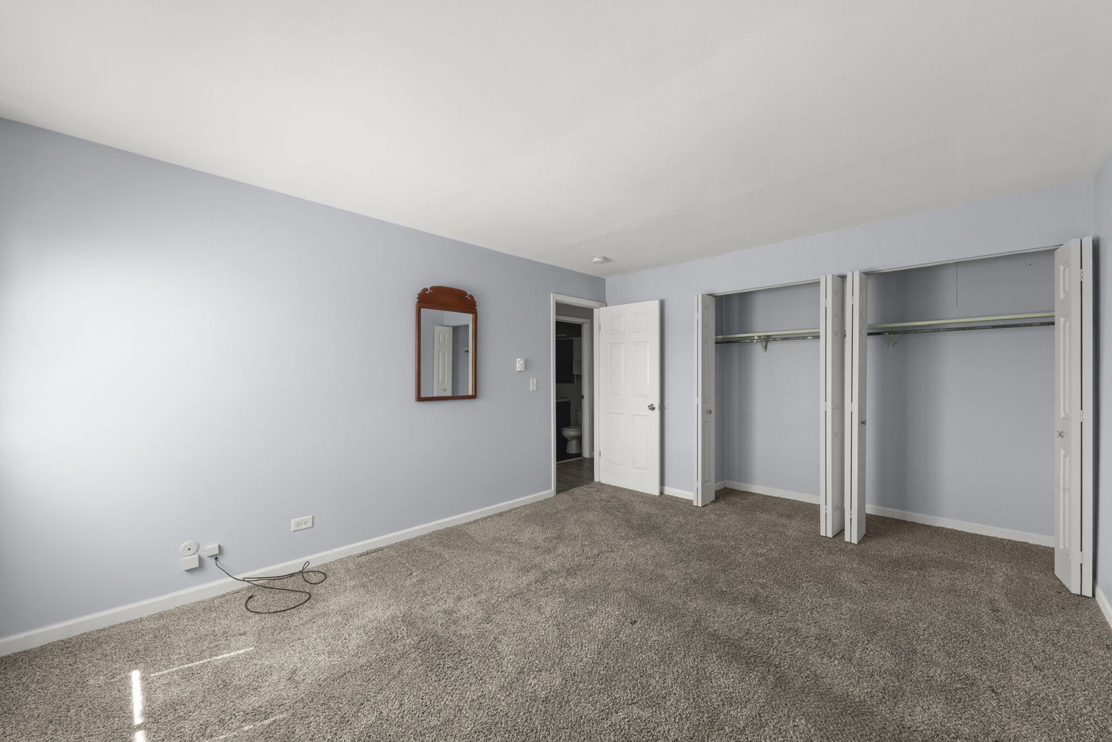 535 W Lies Road Unit: 6