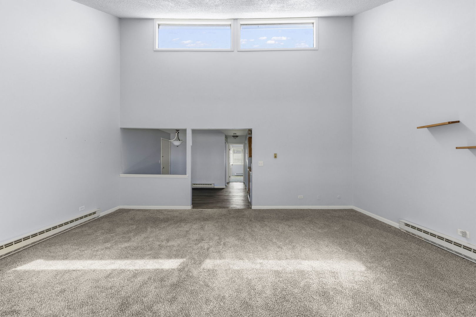 535 W Lies Road Unit: 6