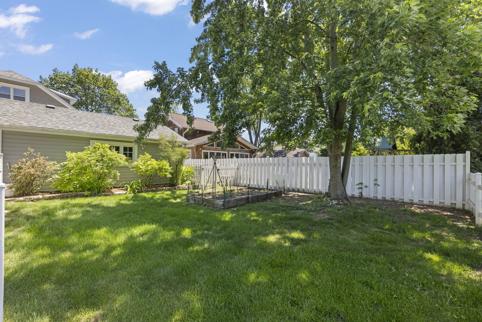 590 Prairie Avenue