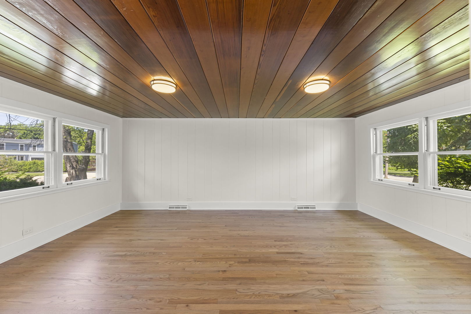 590 Prairie Avenue