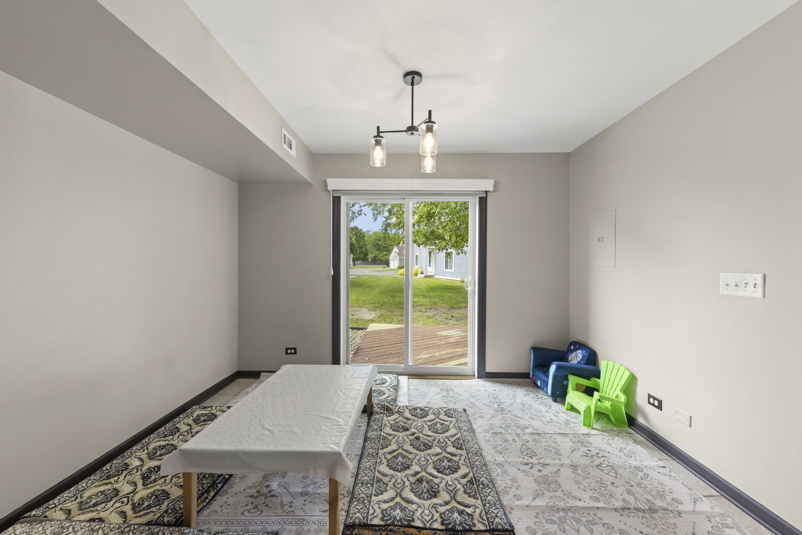 2736 Prairieview Lane S Unit: 1