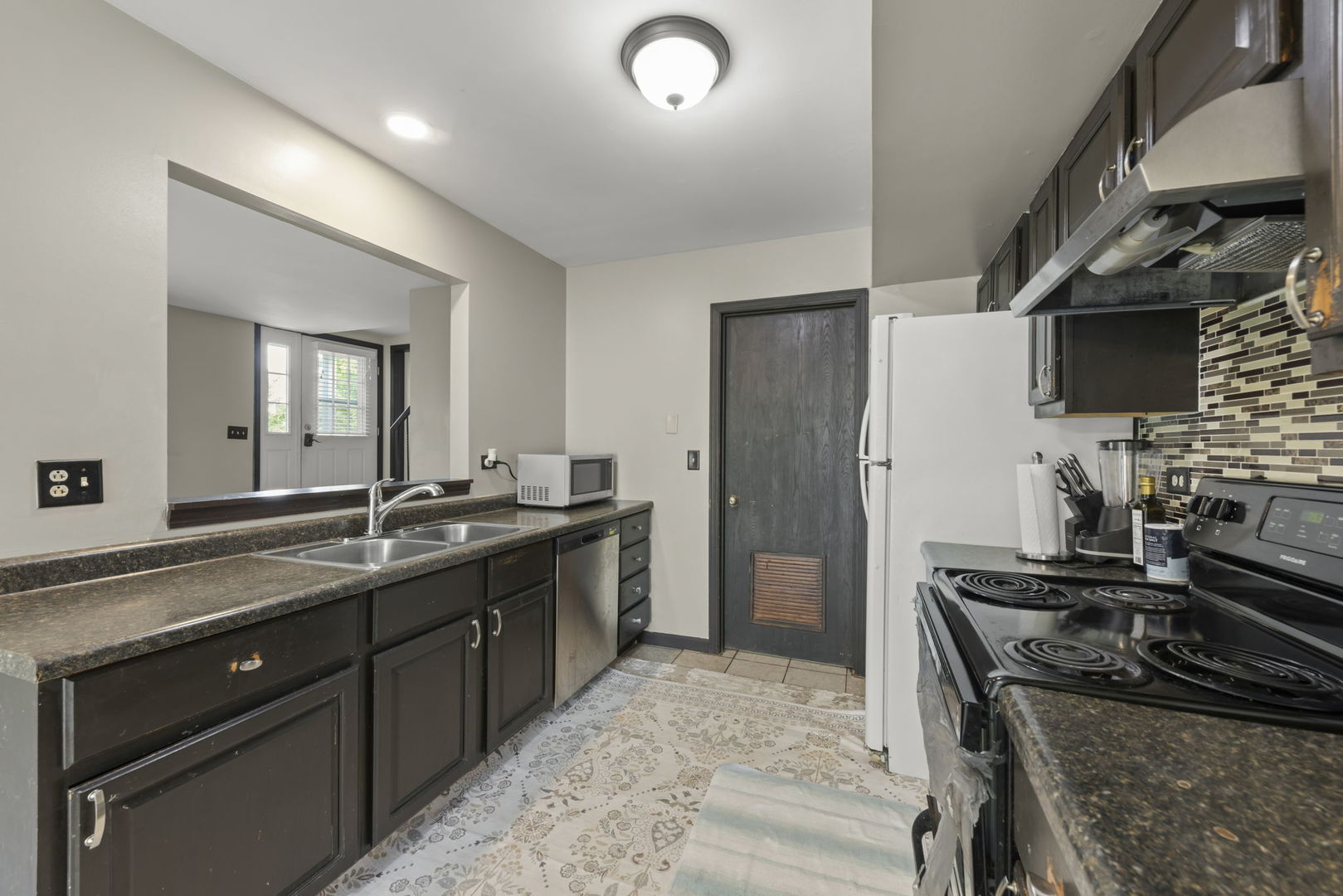 2736 Prairieview Lane S Unit: 1