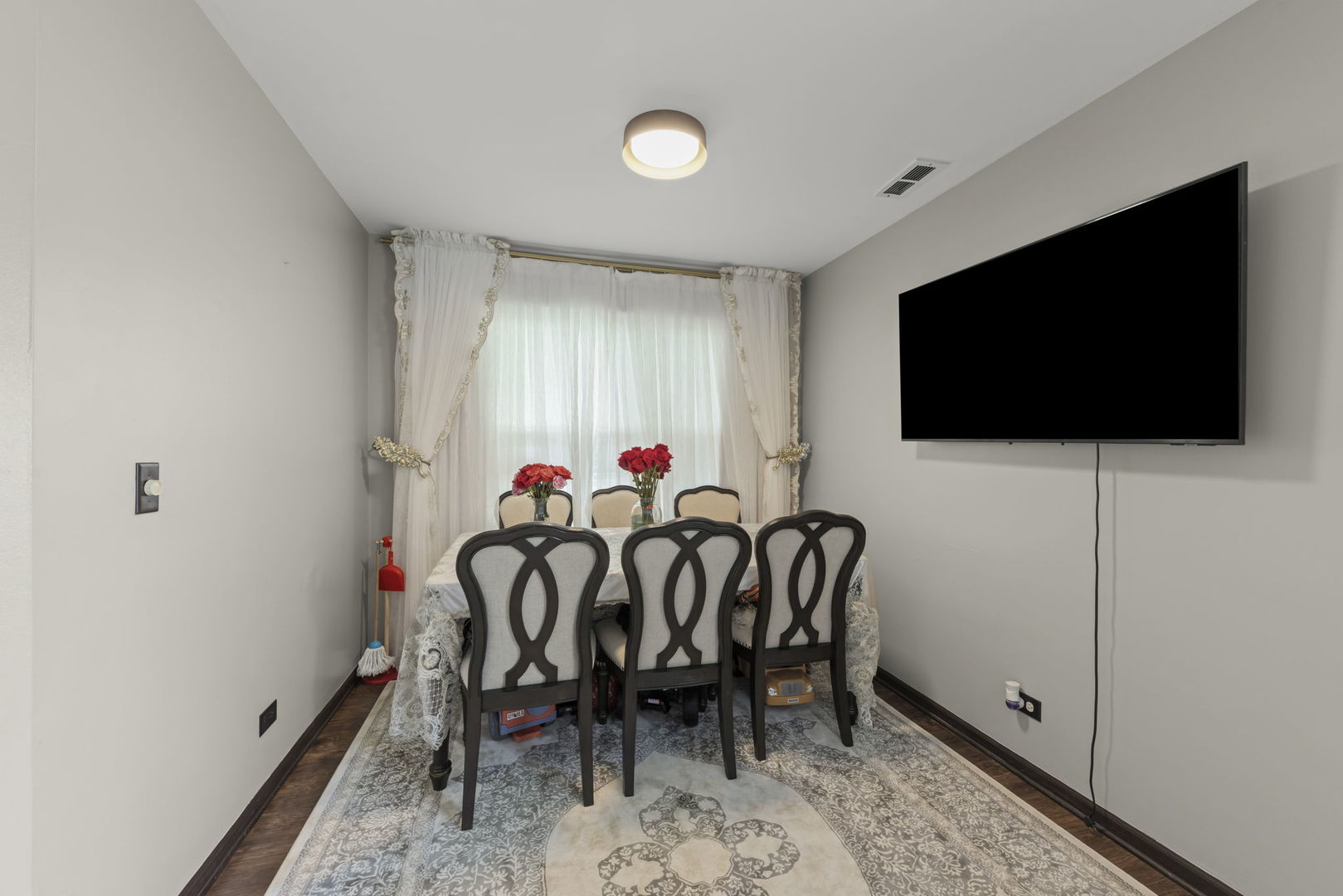 2736 Prairieview Lane S Unit: 1